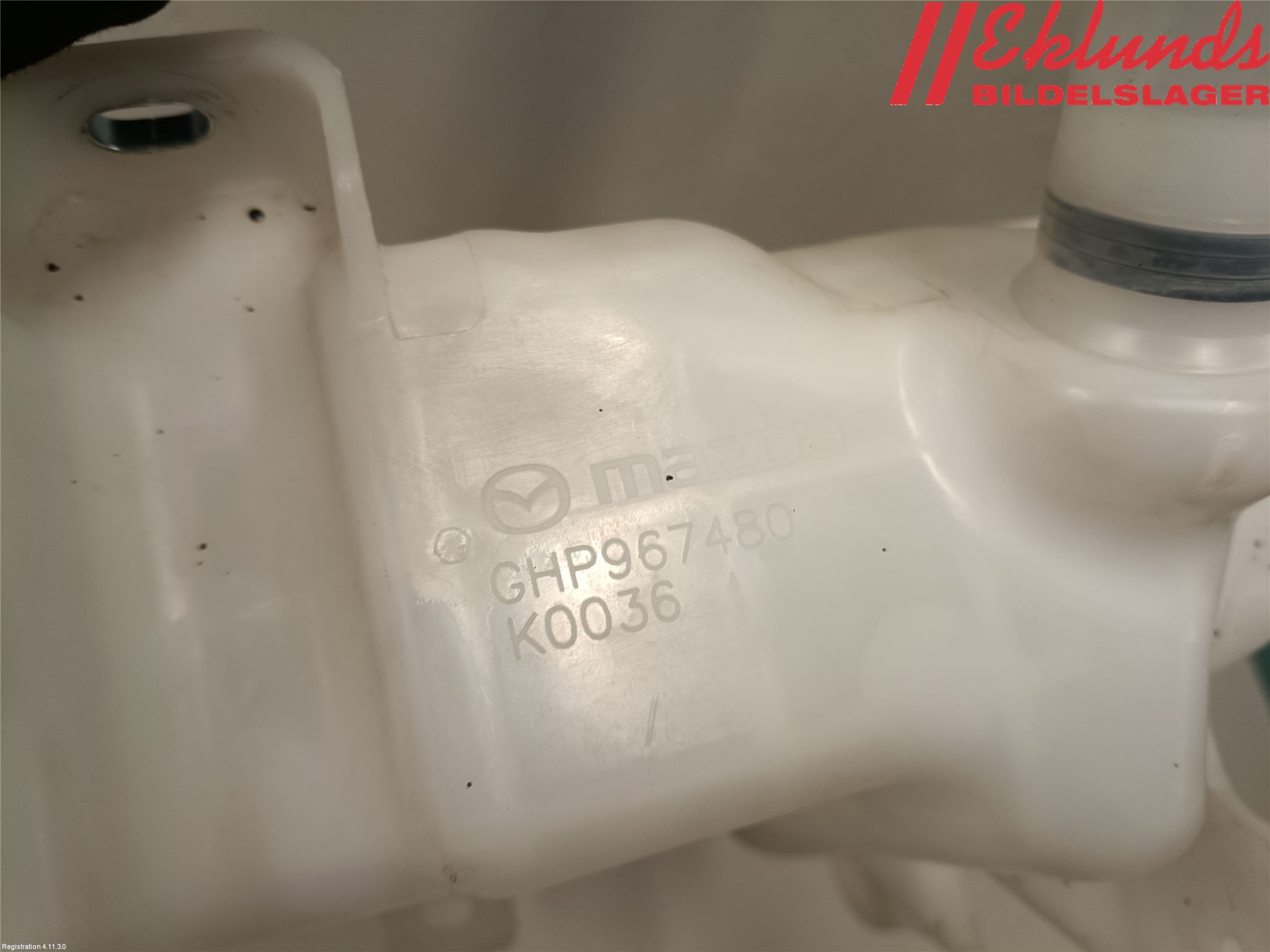 Mazda 3 III 14-19 Spolartank Vindruta-Strål