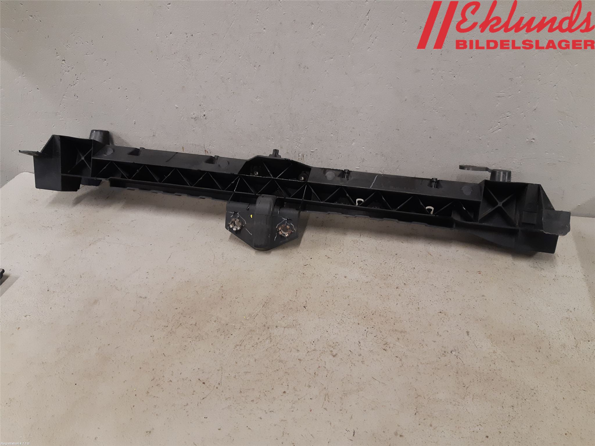 Citroen BERLINGO 08-18 Front Huvlåsplåt-Balk