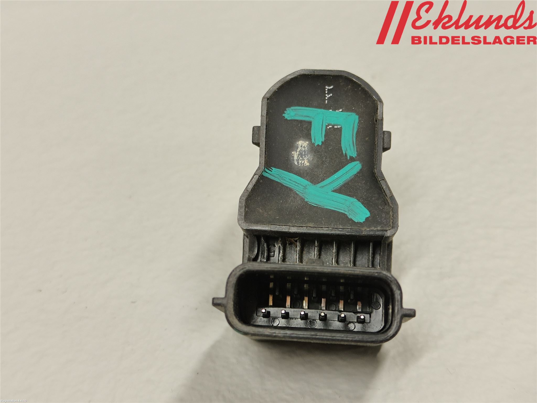 Hyundai i40 08-15 Parkeringshjälp Frontsensor