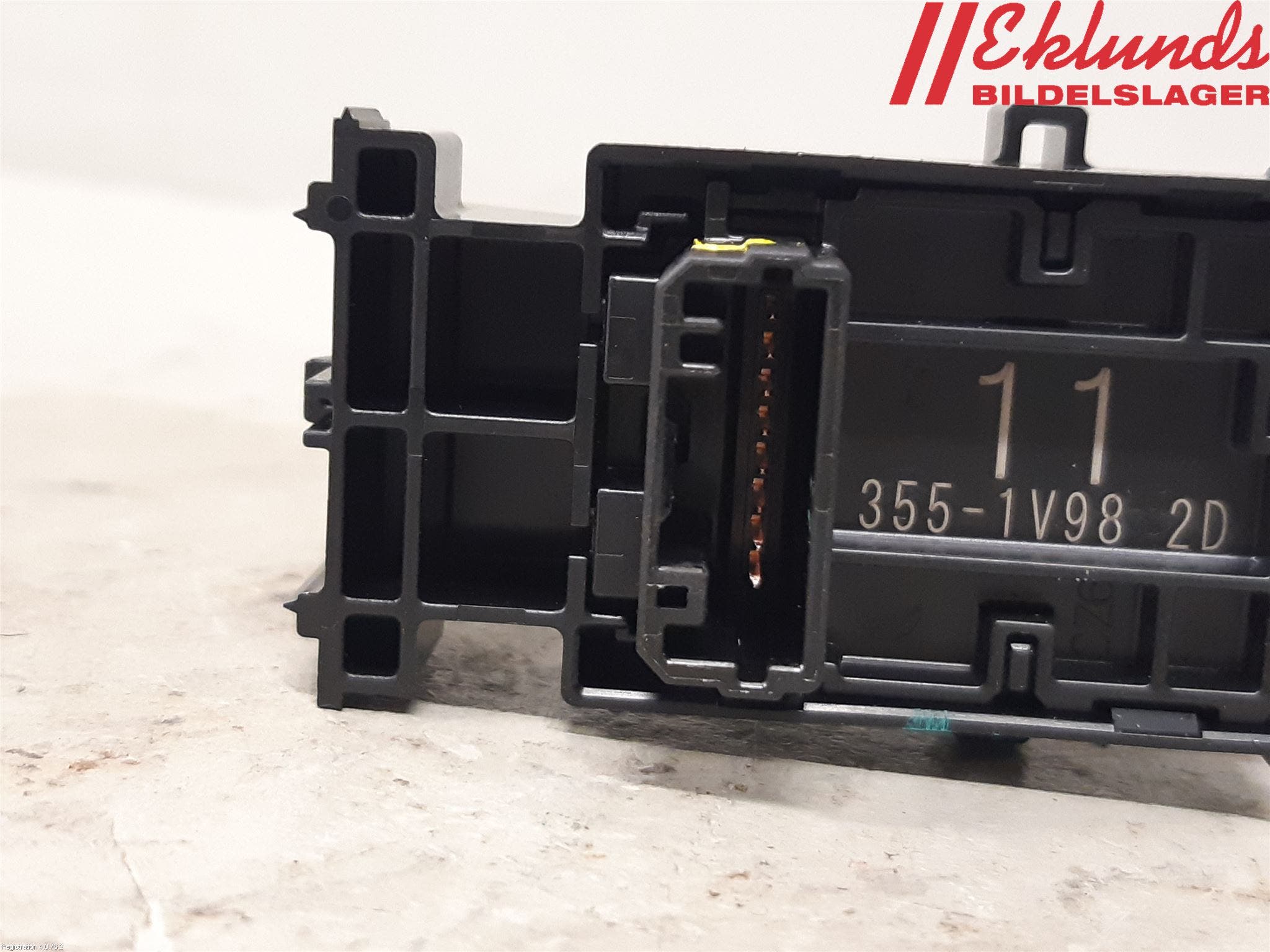 Toyota C-HR 16-23 Strömställare Elhiss