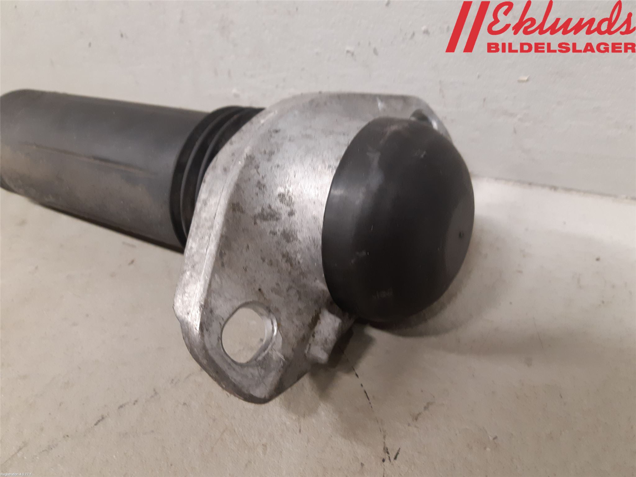 Toyota COROLLA 19- Stötdämpare Bak