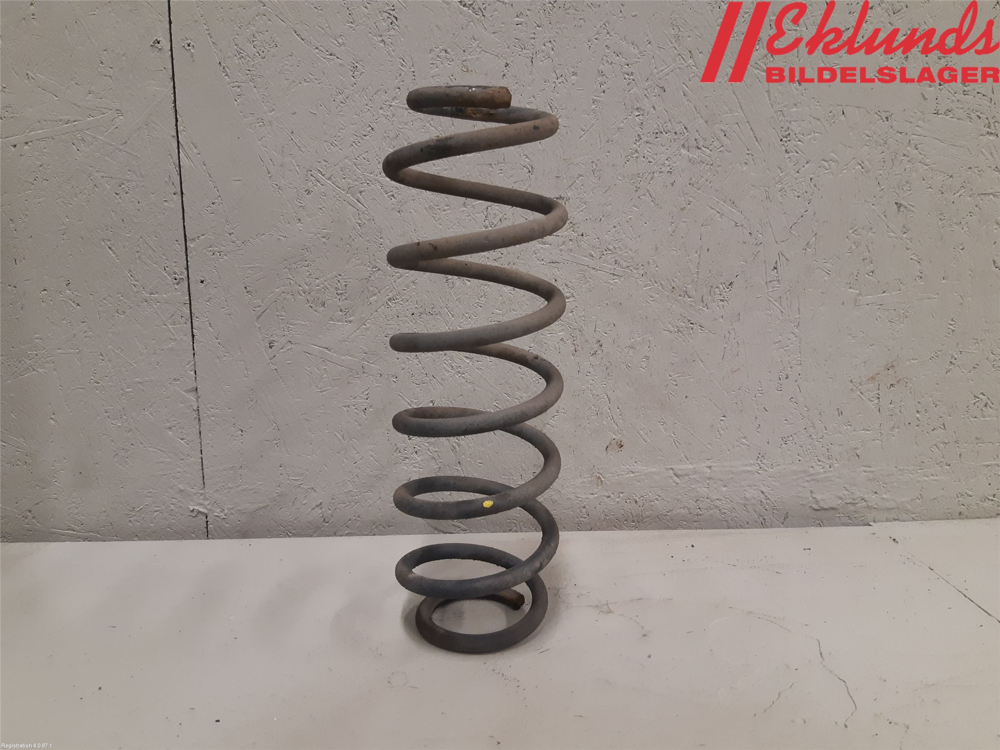 Volkswagen VW POLO 10-17 Fjäder Bak