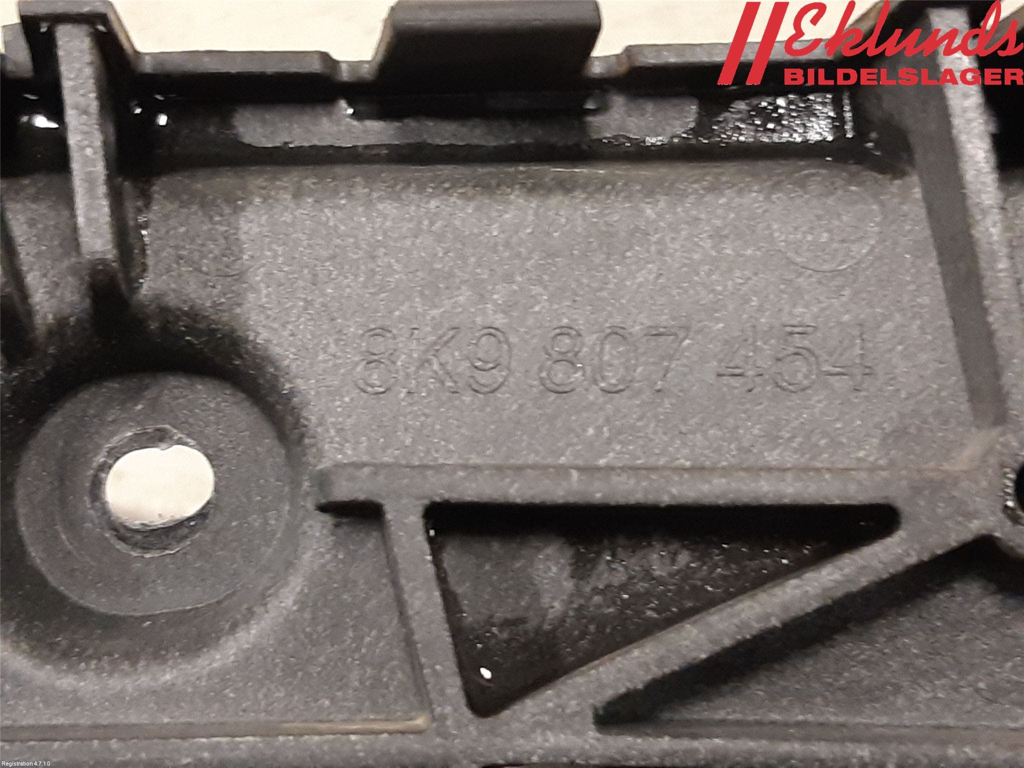 Audi A4/S4 08-11 Stötfångarfäste Bak Hö