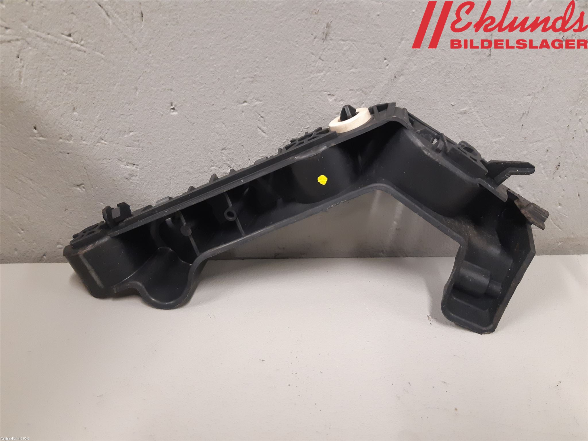 Citroen C4 CACTUS 14-20 Stötfångarfäste Bak Hö