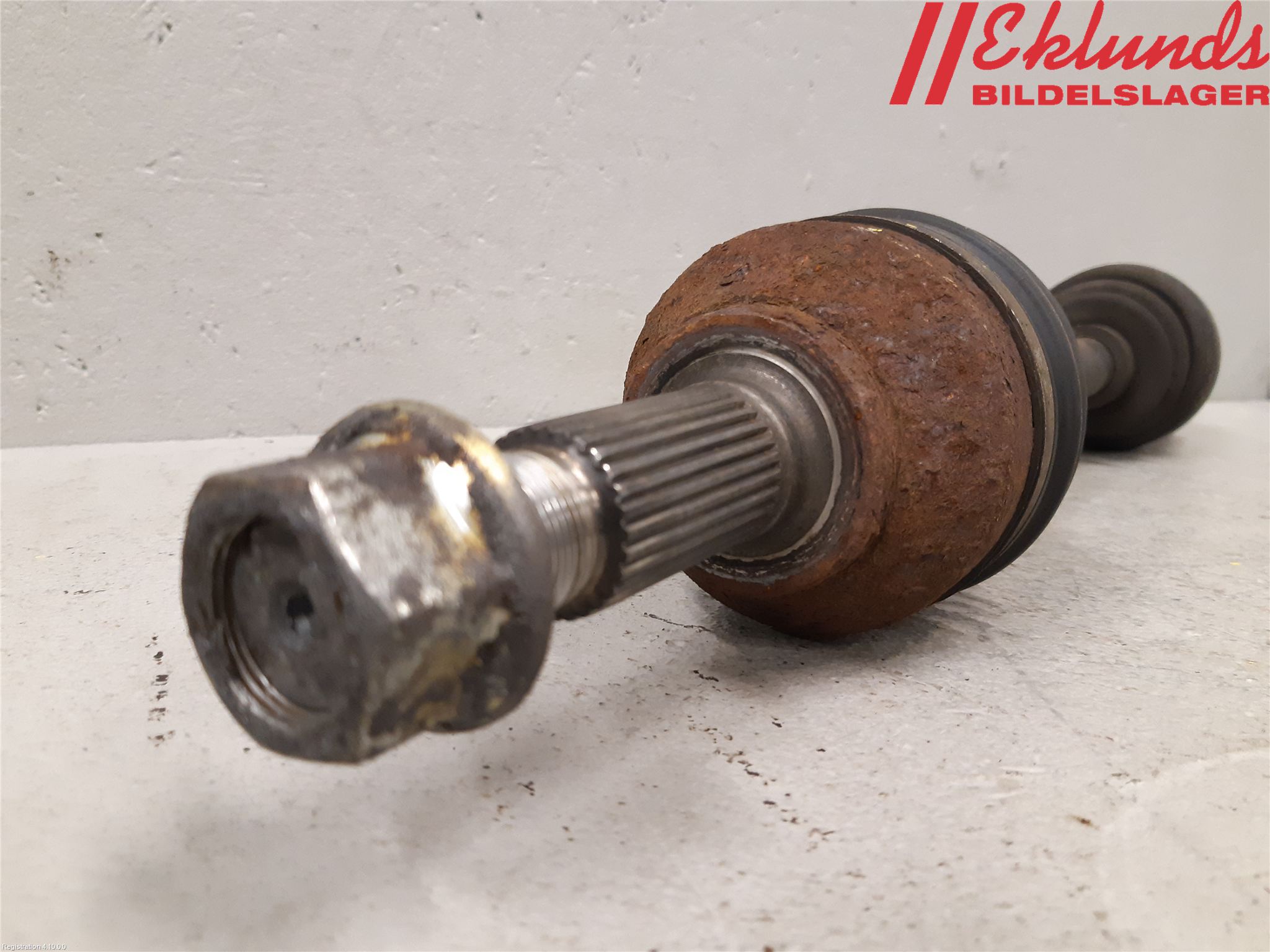 Nissan QASHQAI 10-14 Drivaxel Fram Vänster