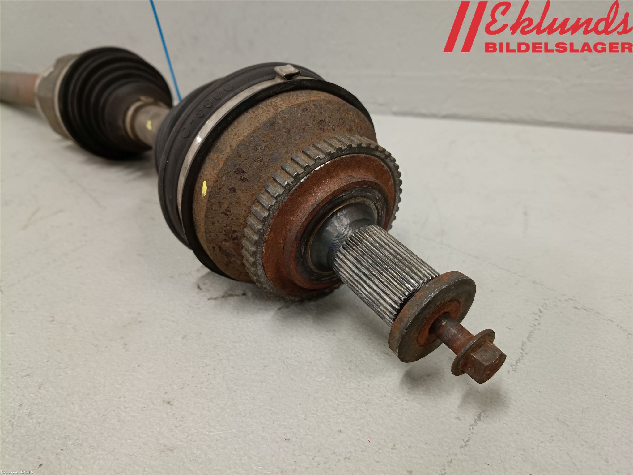 Volvo V70 05-08 Drivaxel Fram Höger