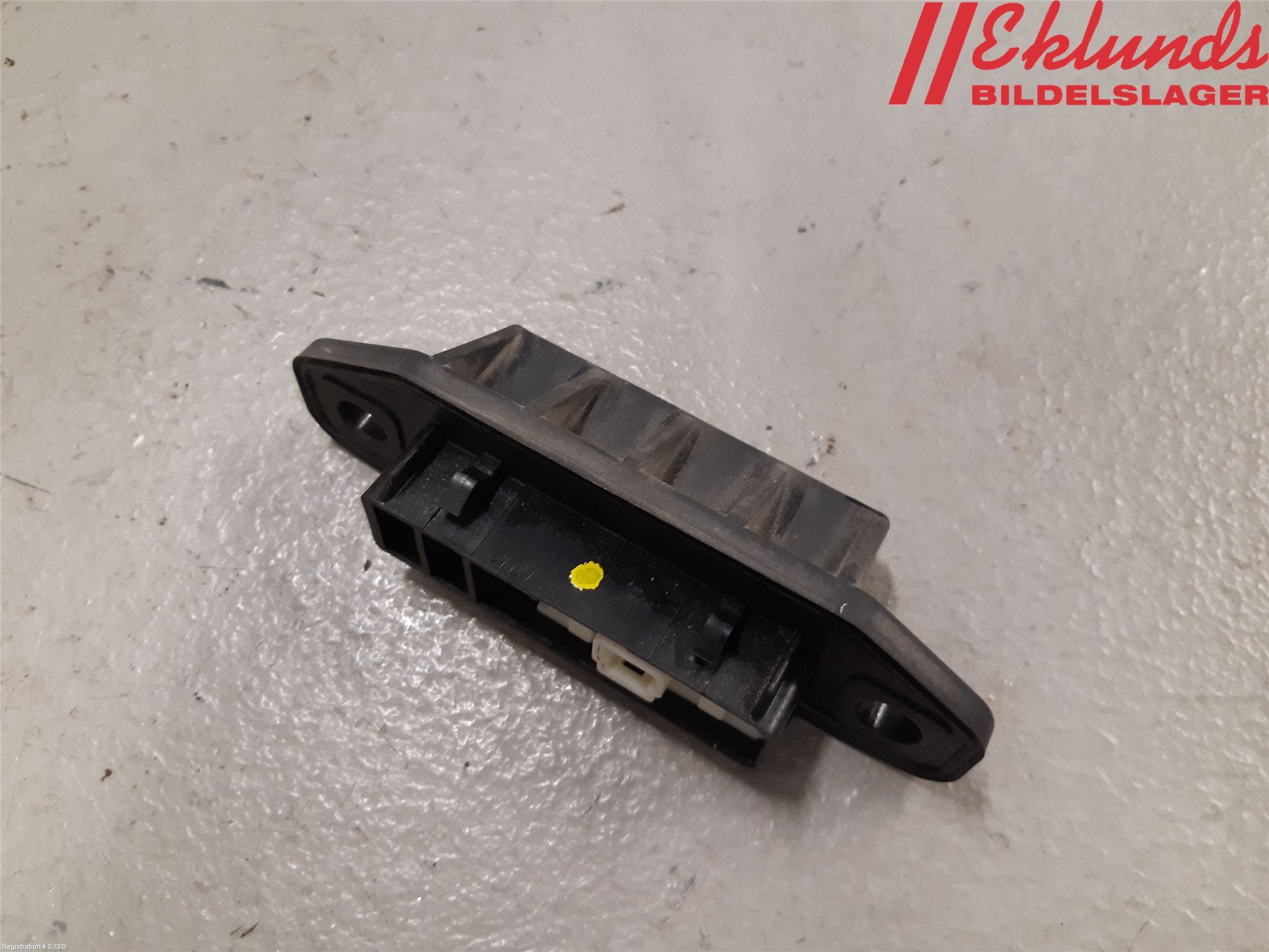 Toyota YARIS XP130 15-20 Bakluckehandtag