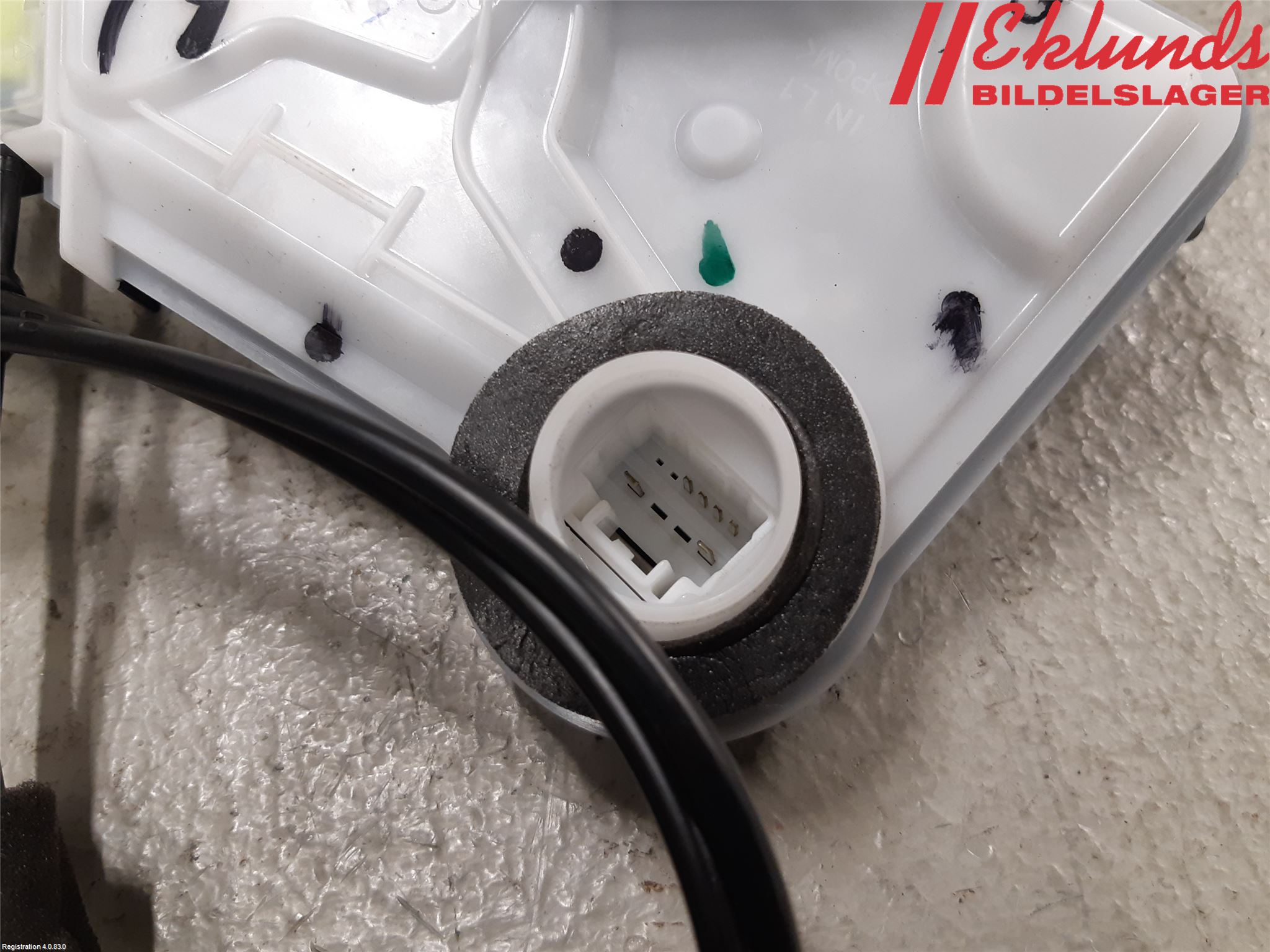 Toyota COROLLA 19- Låskista-Dörrlås