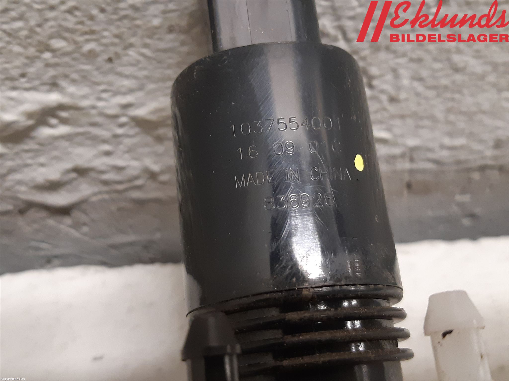 Volvo XC90/RECHARGE 16- Spolarpump Vindruta