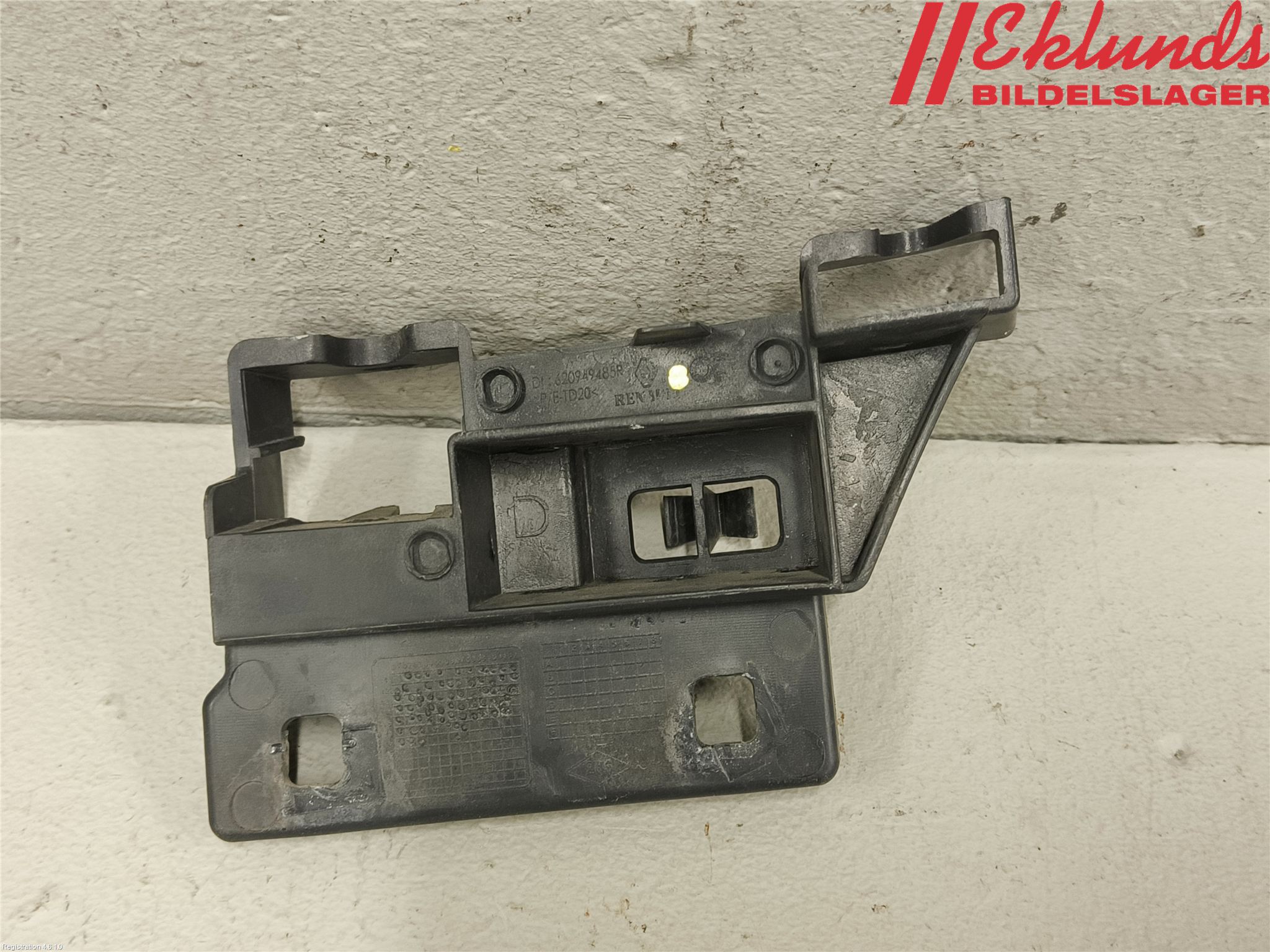 Renault SCÉNIC III / GRAND SCÉNIC 09-16 Stötfångarfäste Fram Hö