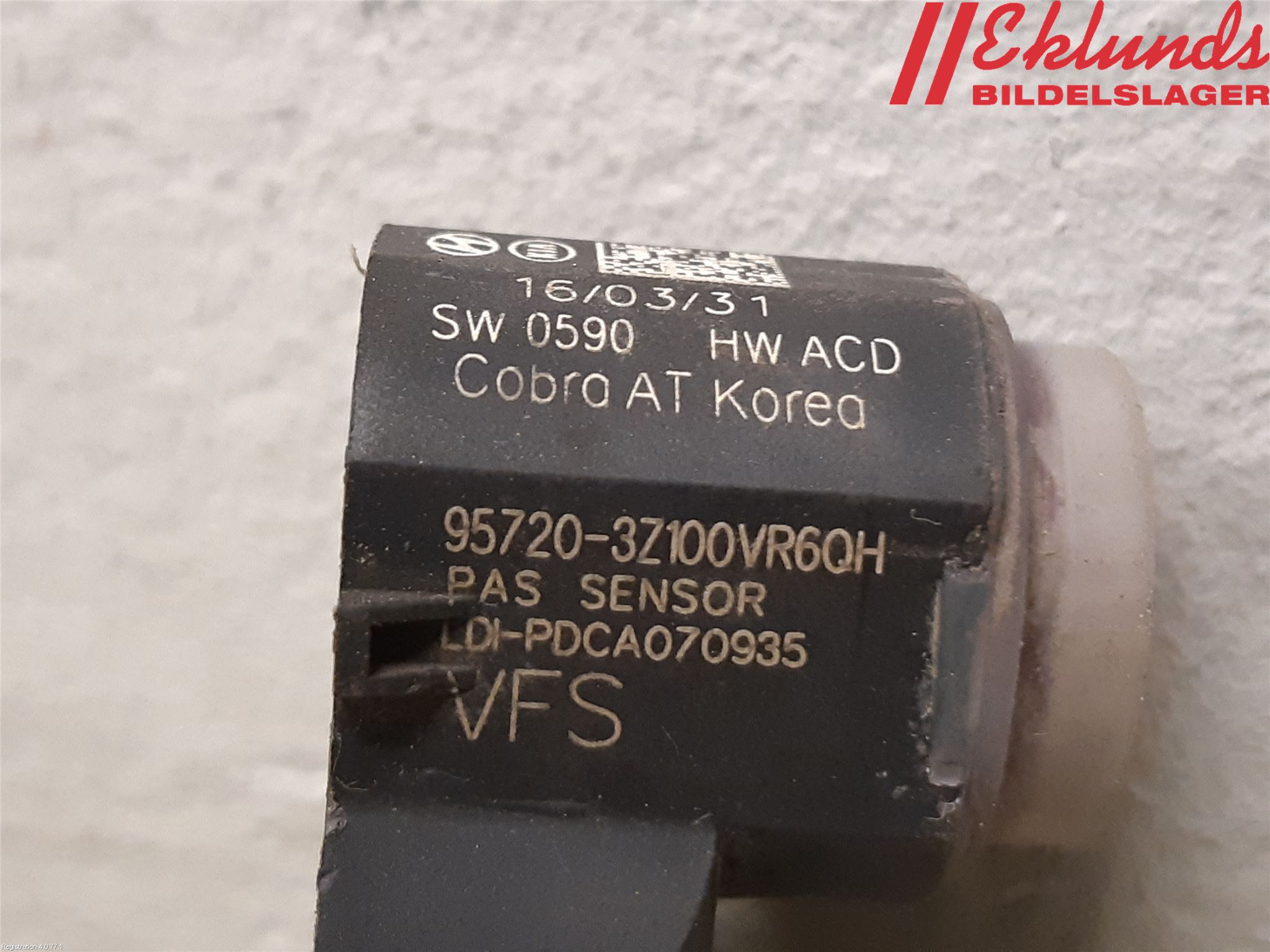 Hyundai i40 08-15 Parkeringshjälp Frontsensor