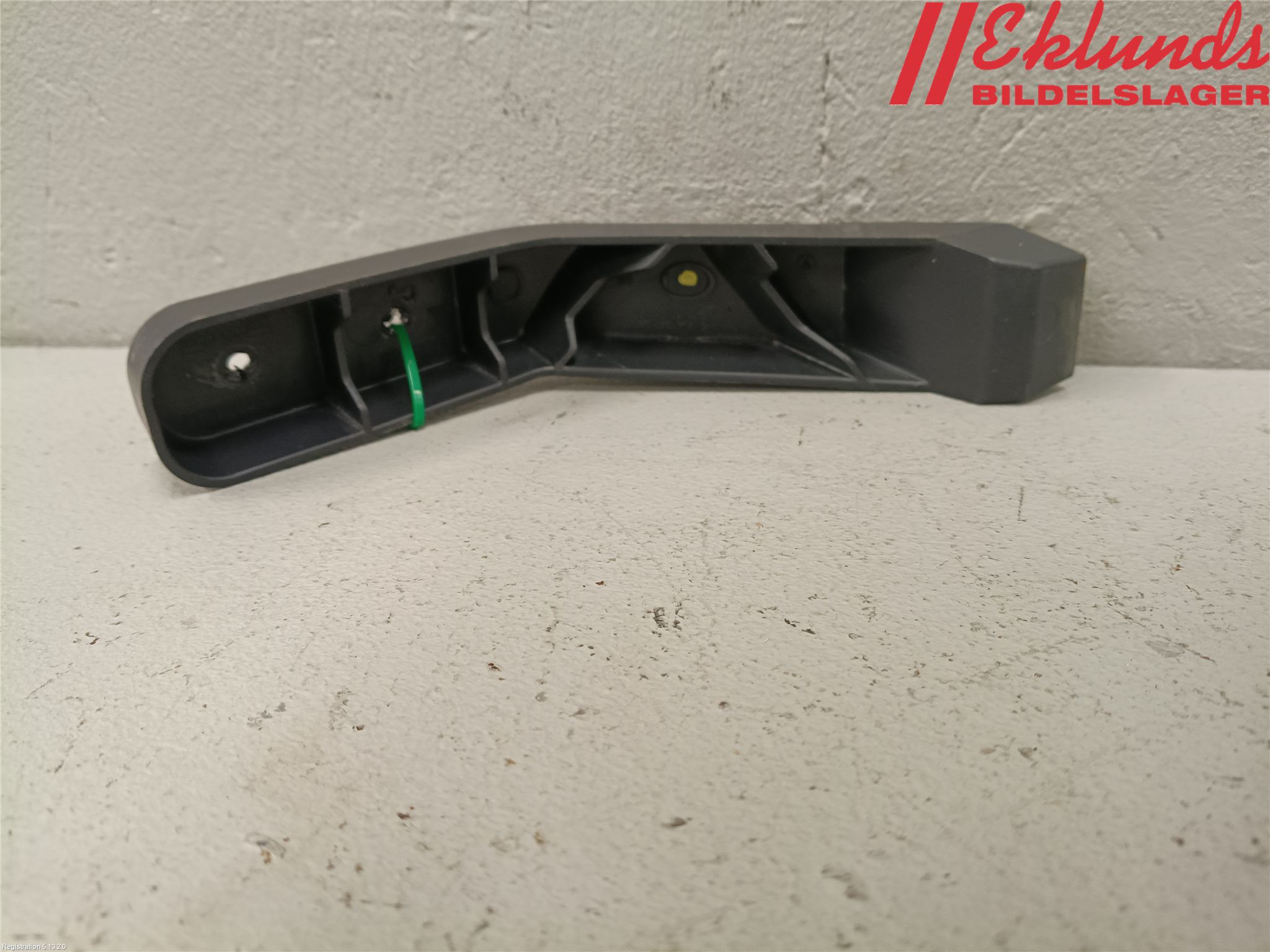 Opel ASTRA K 16-22 Stötfångarfäste Bak Hö