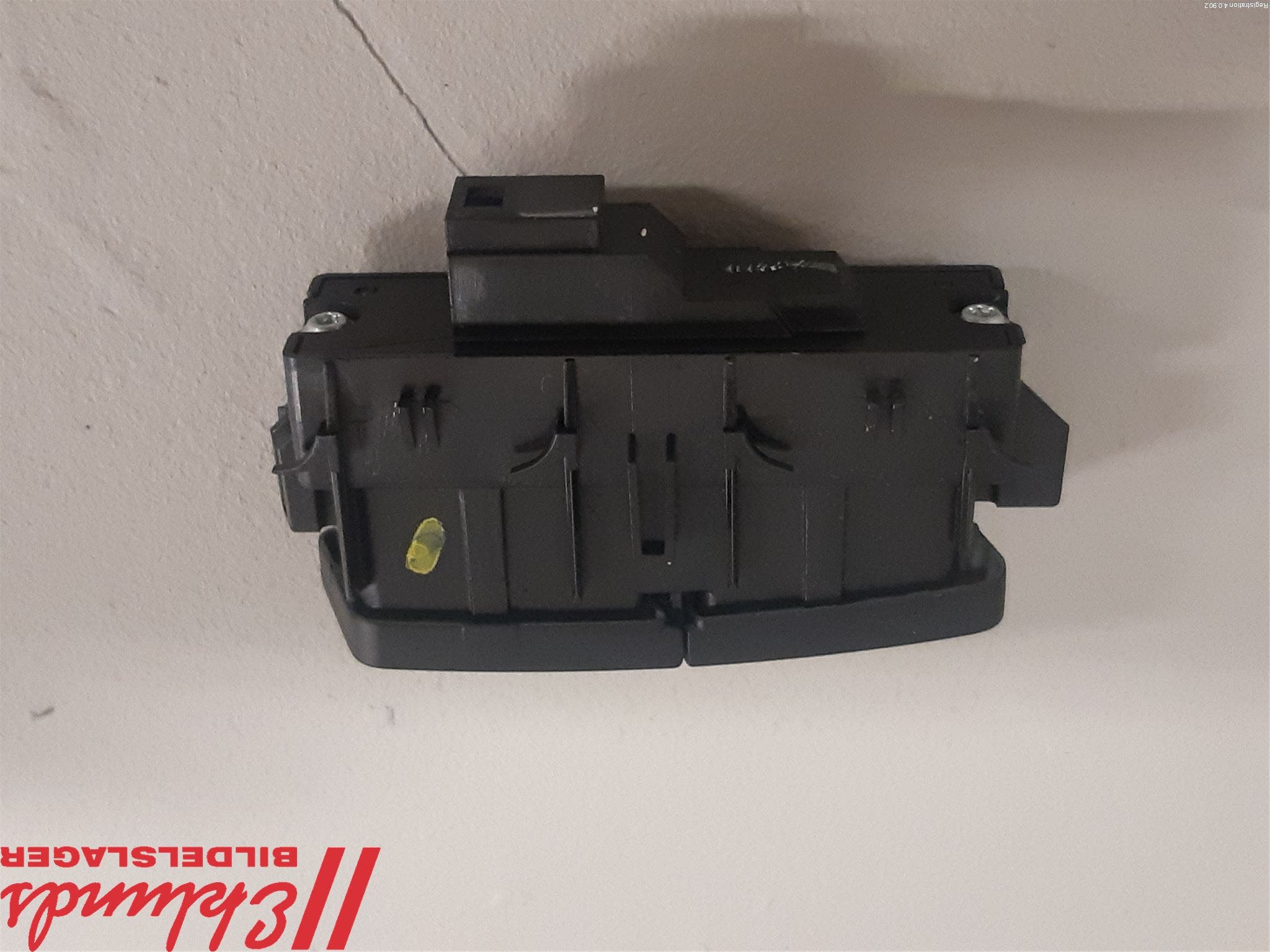 Mercedes-Benz MB CLA-KLASS (C117/X117) 13-19 Strömställare Centrallås