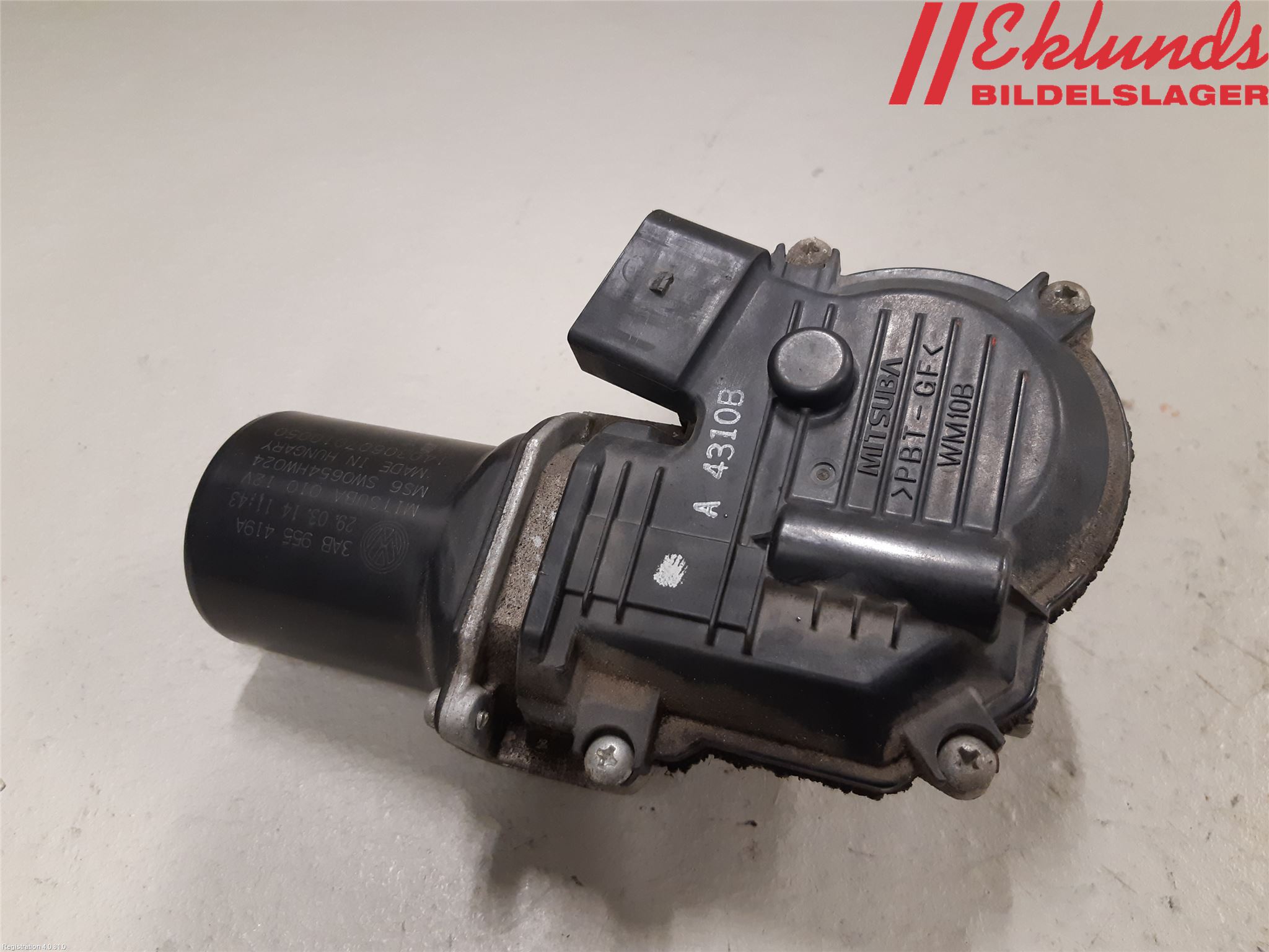 Volkswagen VW PASSAT 11-14 Torkarmotor Vindruta