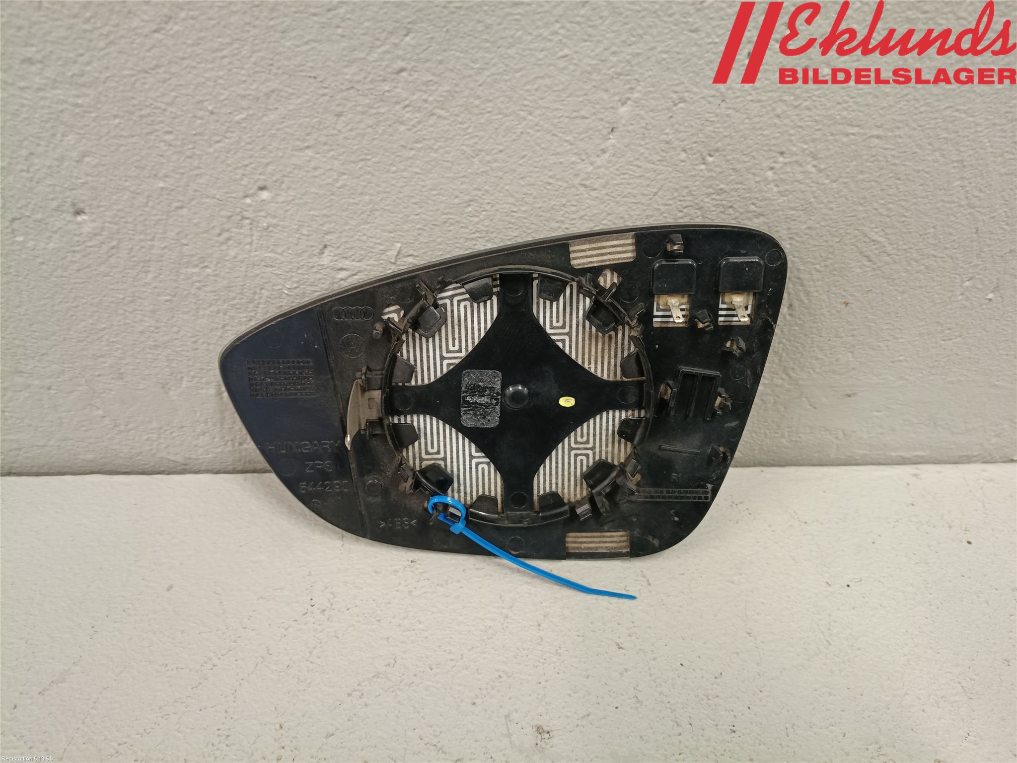 Volkswagen VW PASSAT 11-14 Spegelglas Hö