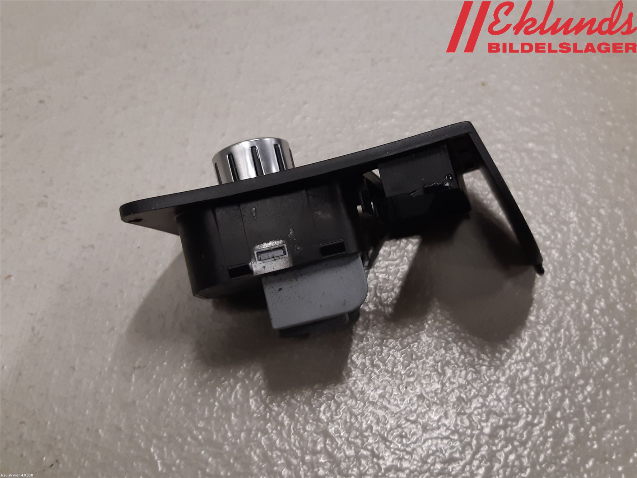 Volkswagen VW TOURAN 10-15 Strömställare Spegel