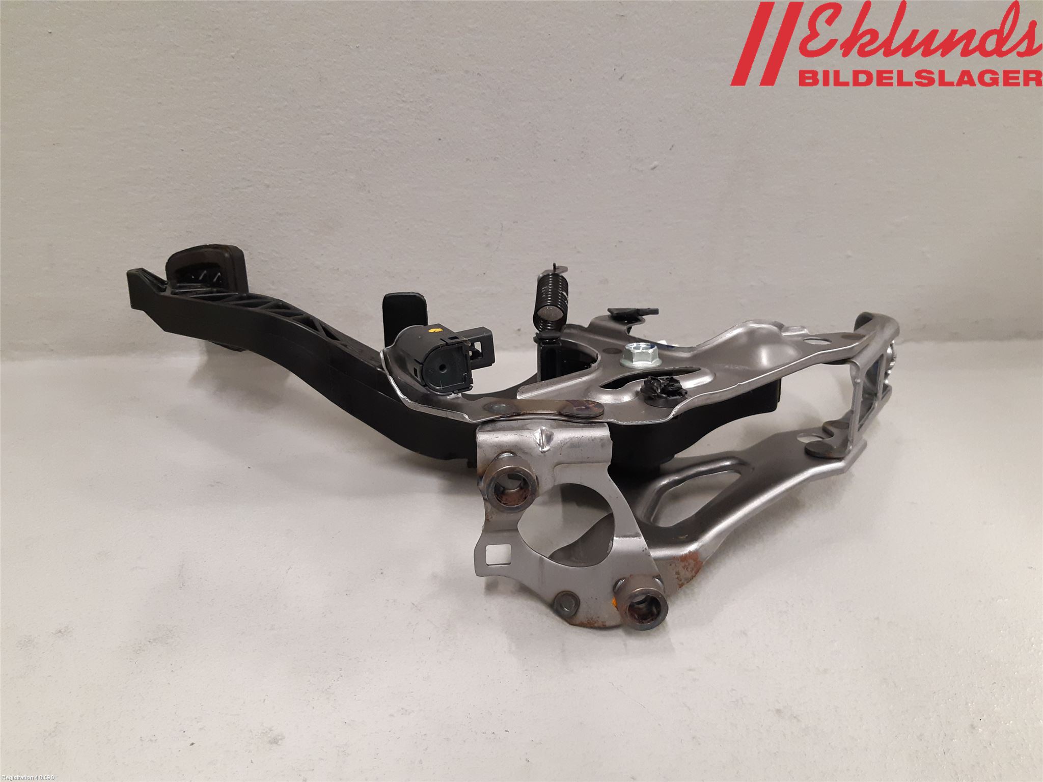 Toyota YARIS XP130 15-20 Kopplingspedal