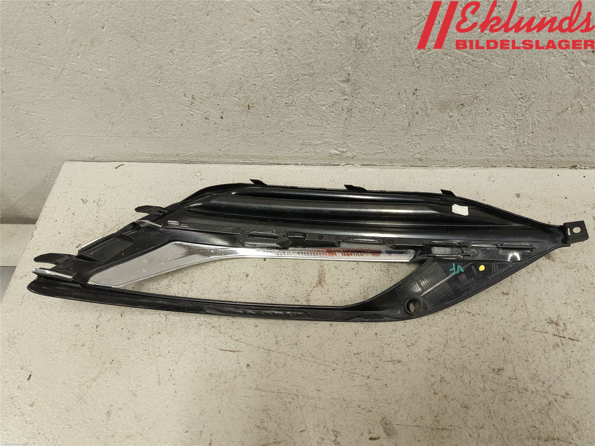 Opel INSIGNIA 17- Dimljussarg Fram