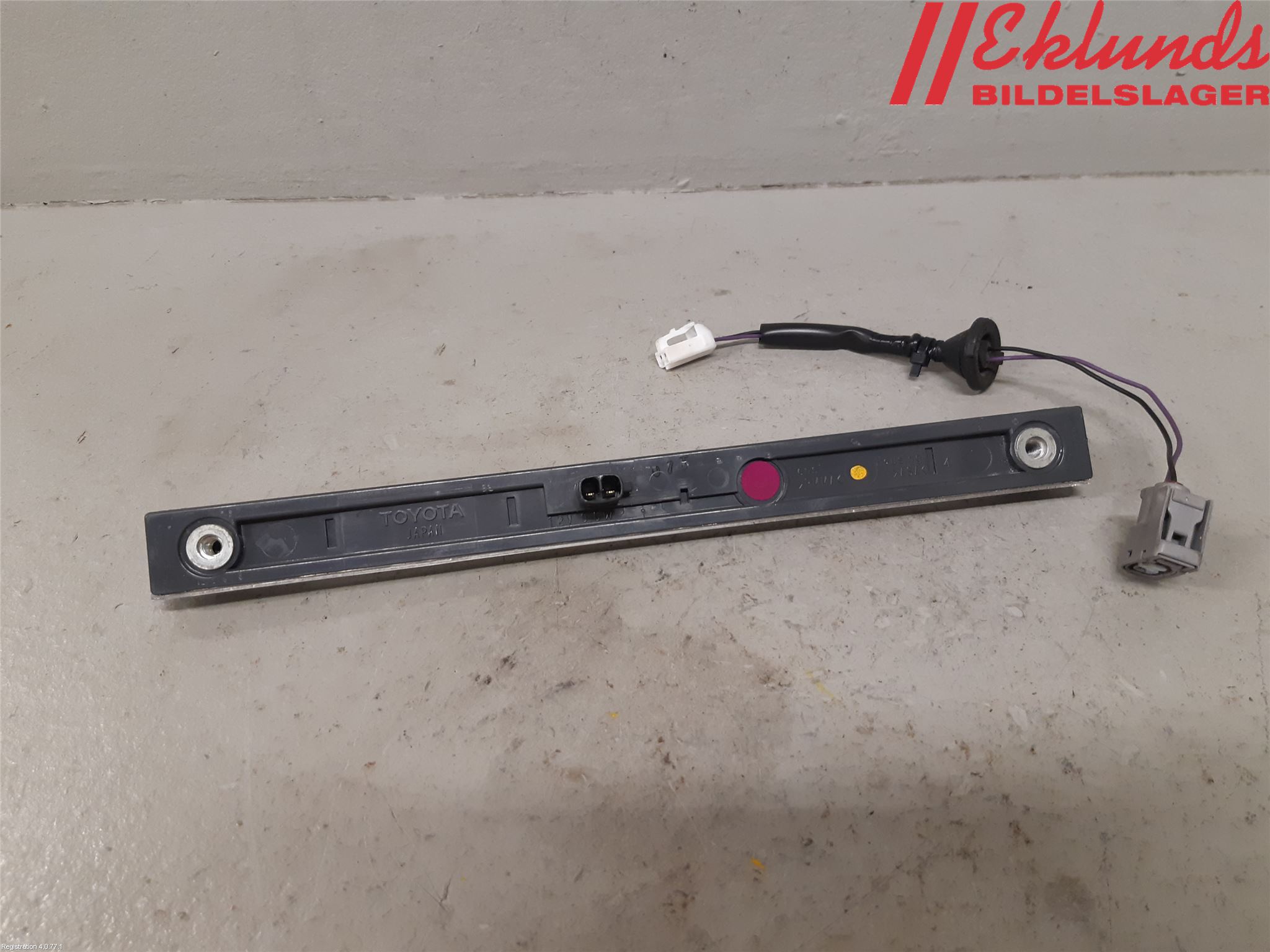 Toyota RAV4 19- Bromsljus Bakruta