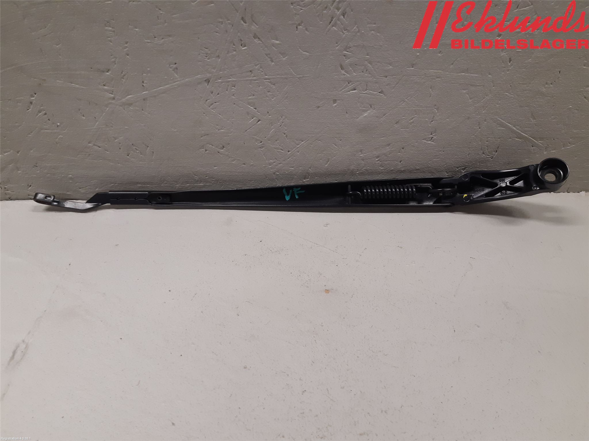 Toyota AURIS 13-19 Torkararm Armar Vindruta