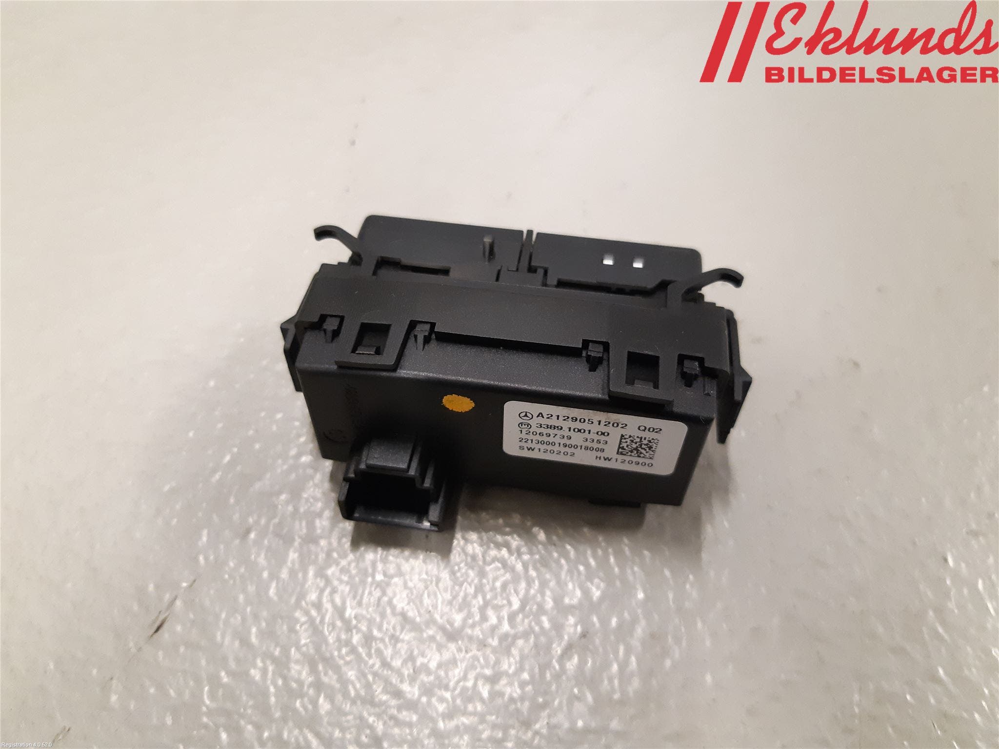 Mercedes-Benz MB E-KLASS (W212) 09-16 Strömställare Övrigt