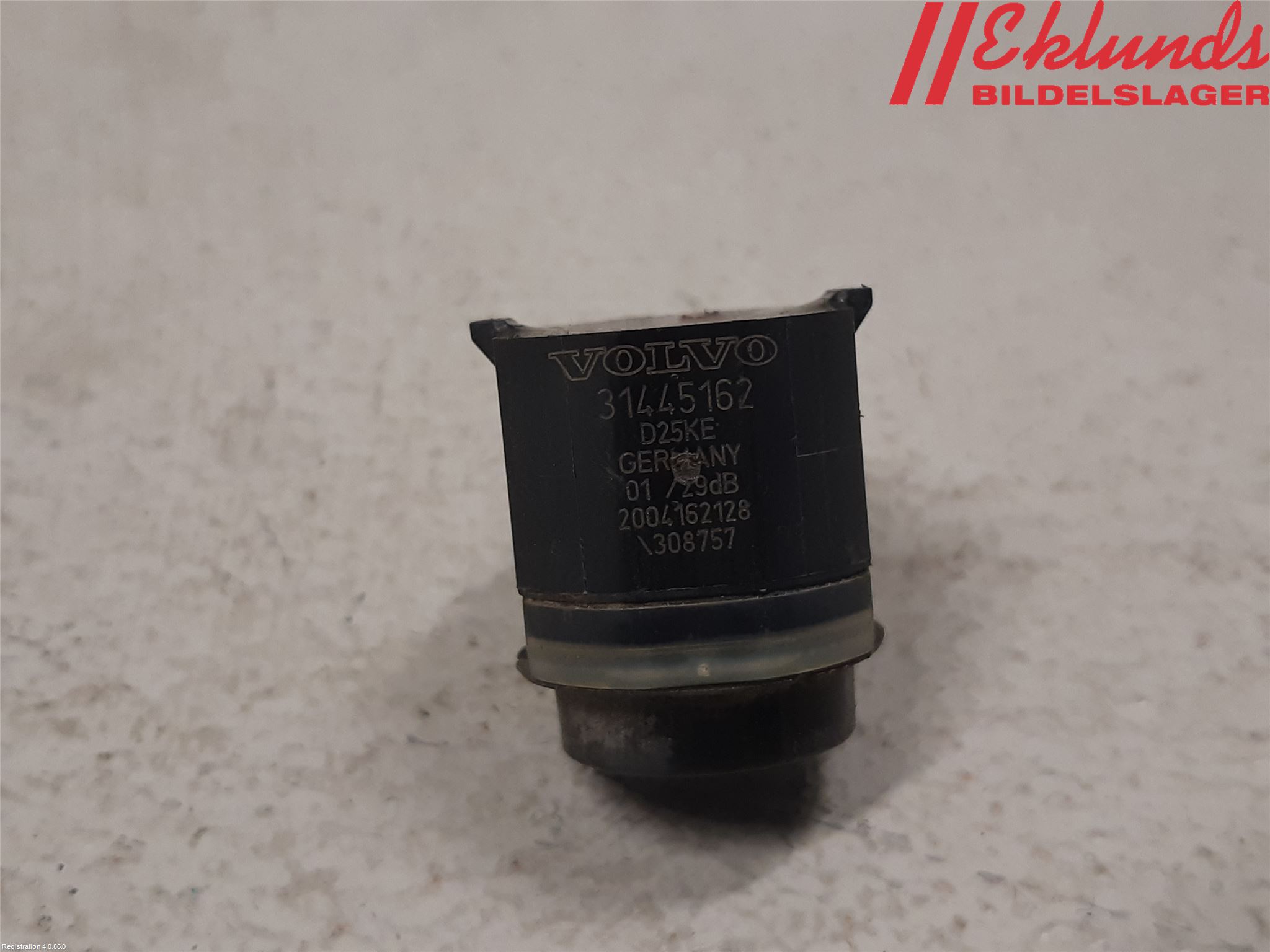 Volvo V60 CROSS COUNTRY 16-18 Parkeringshjälp Backsensor