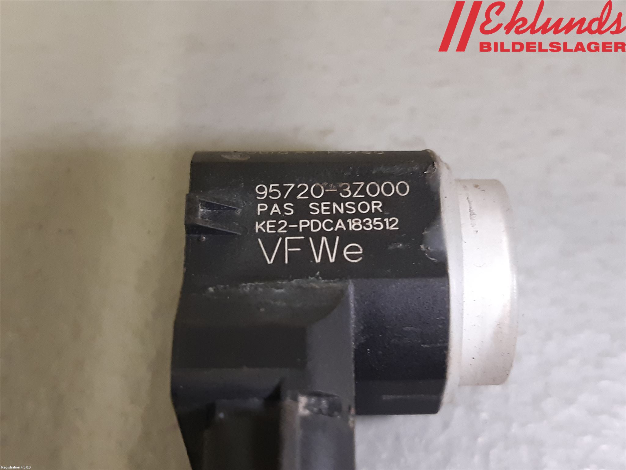 Hyundai i40 08-15 Parkeringshjälp Frontsensor