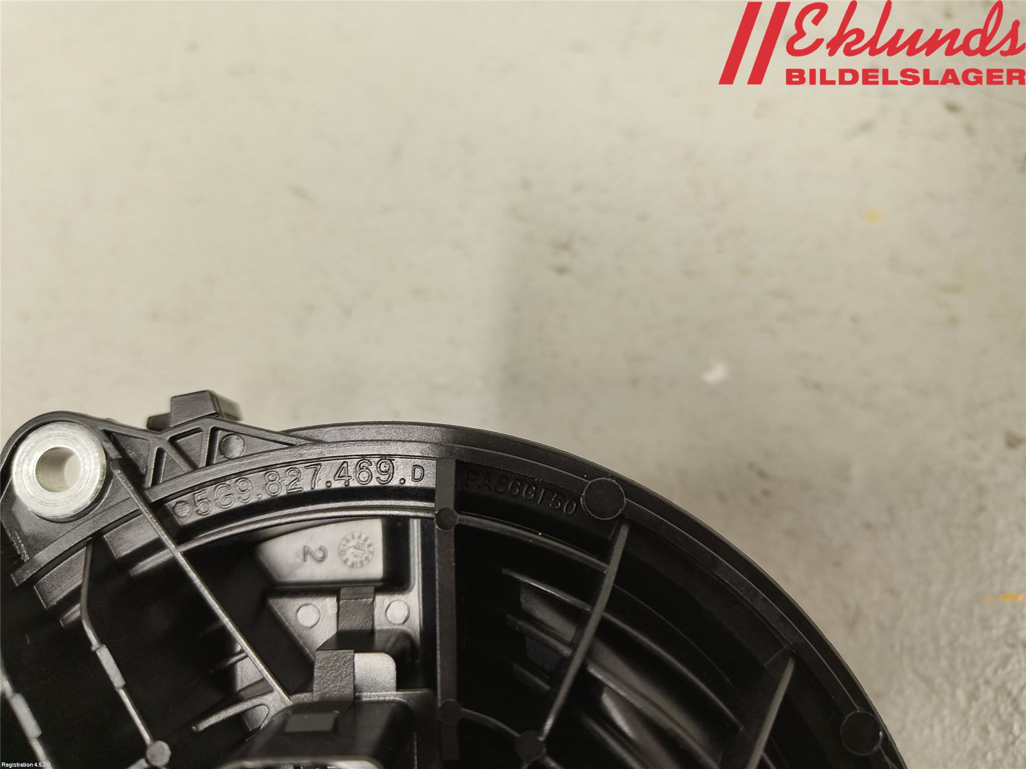 Volkswagen VW GOLF / E-GOLF VII 13-20 Emblem