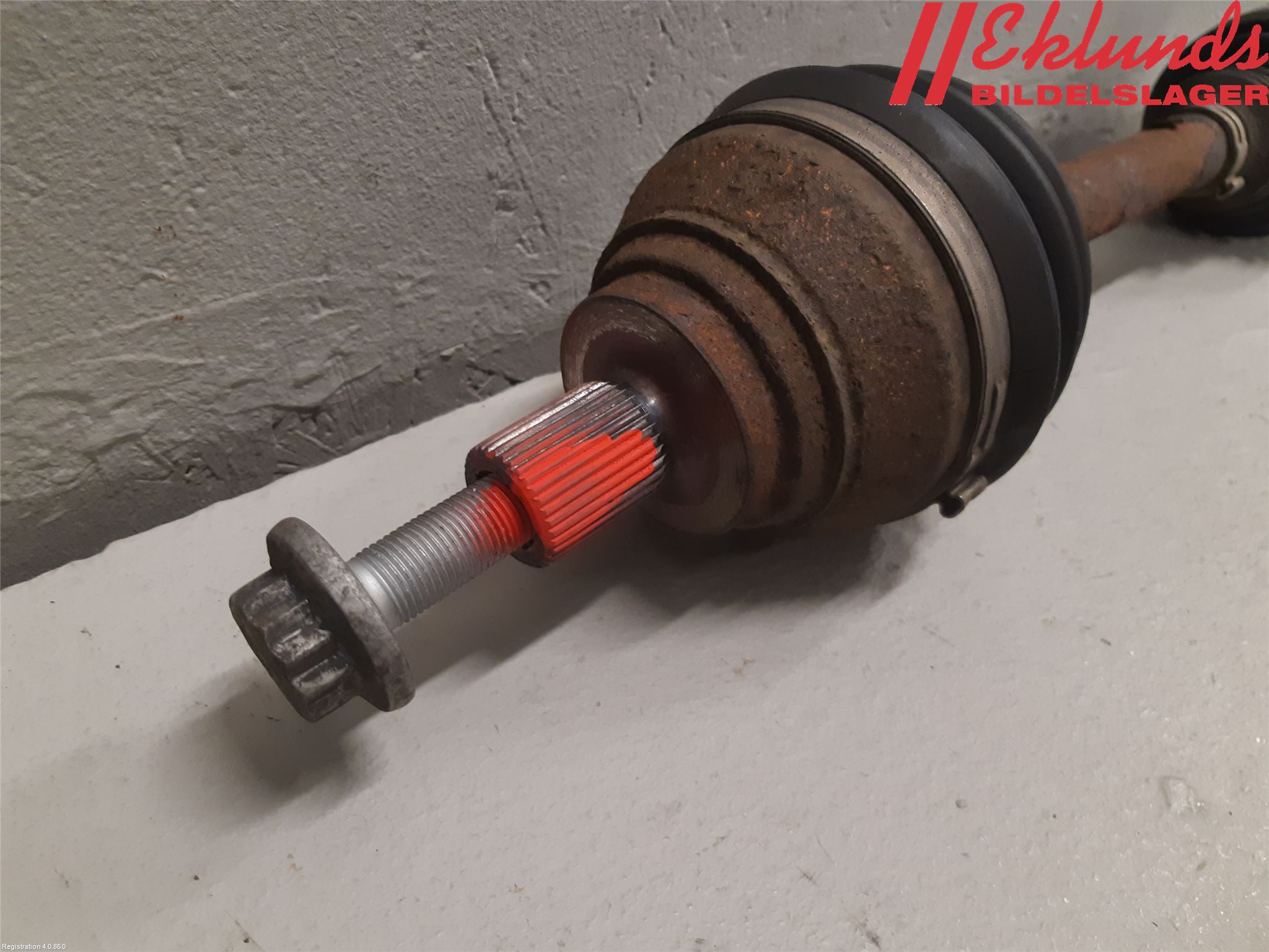 Skoda SUPERB 16-24 Drivaxel Fram Vänster