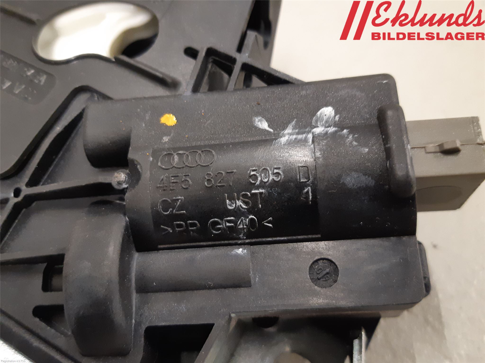 Audi A4/S4 08-11 Låskista Baklucka