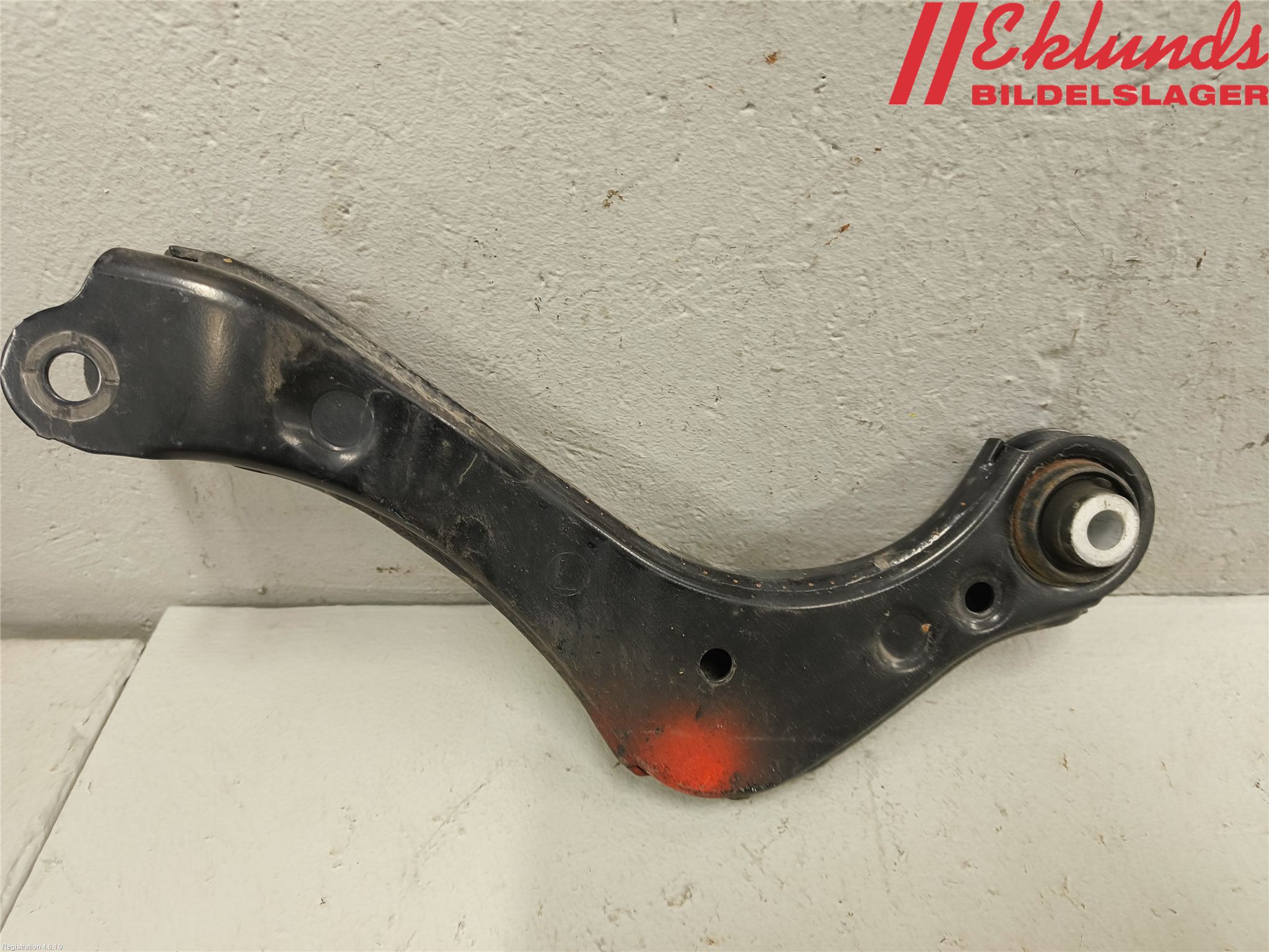 Toyota RAV4 19- Bärarm Bak Vänster