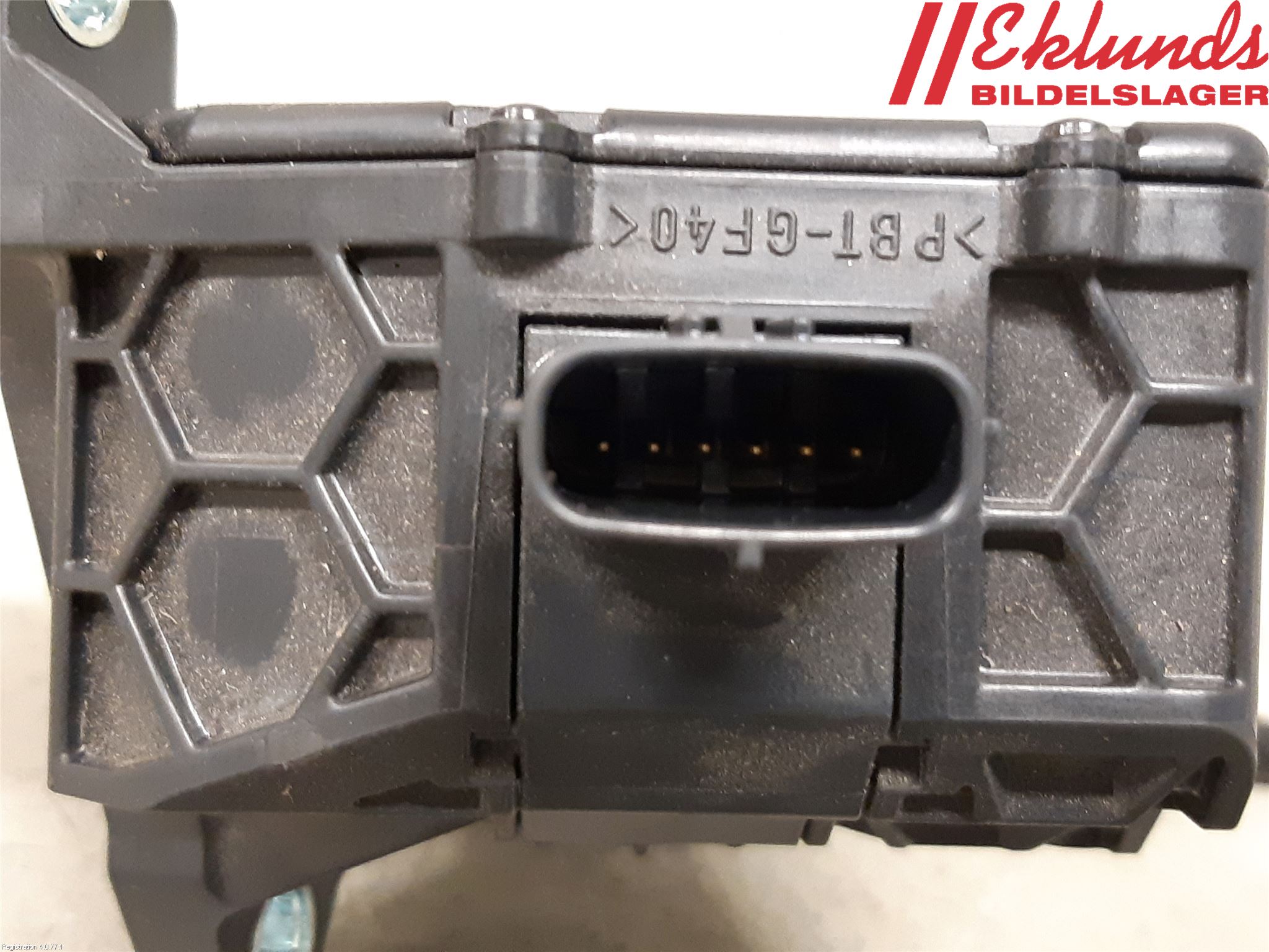 Toyota RAV4 19- Gasreglage