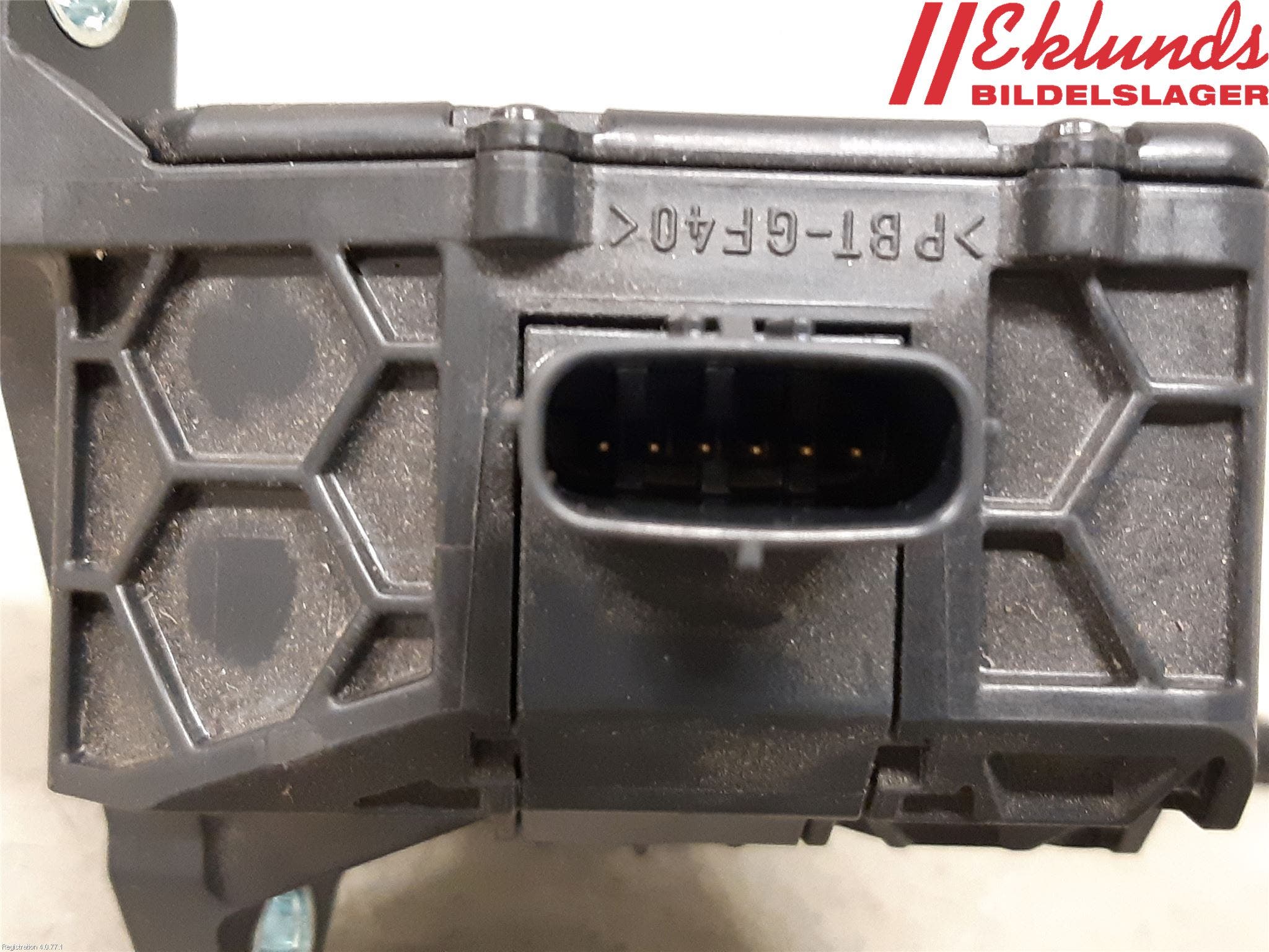 Toyota RAV4 19- Gasreglage