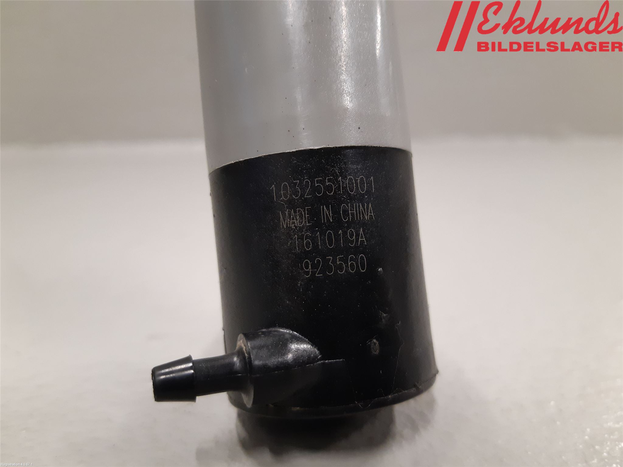 Toyota AYGO 15-21 Spolarpump Vindruta