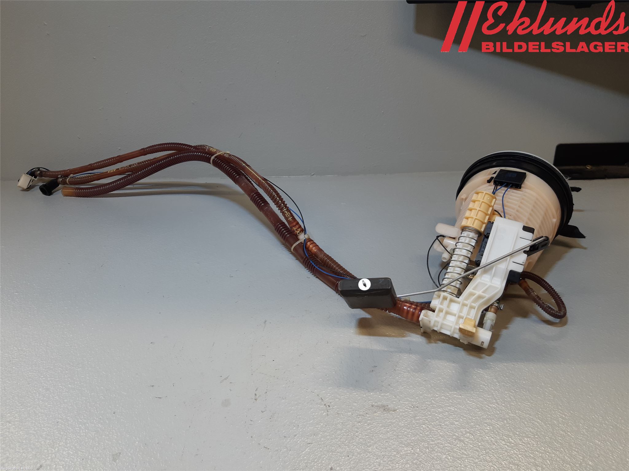 Mercedes-Benz MB E-KLASS (W211) 02-09 Bränslet. Armat. Ej Givare