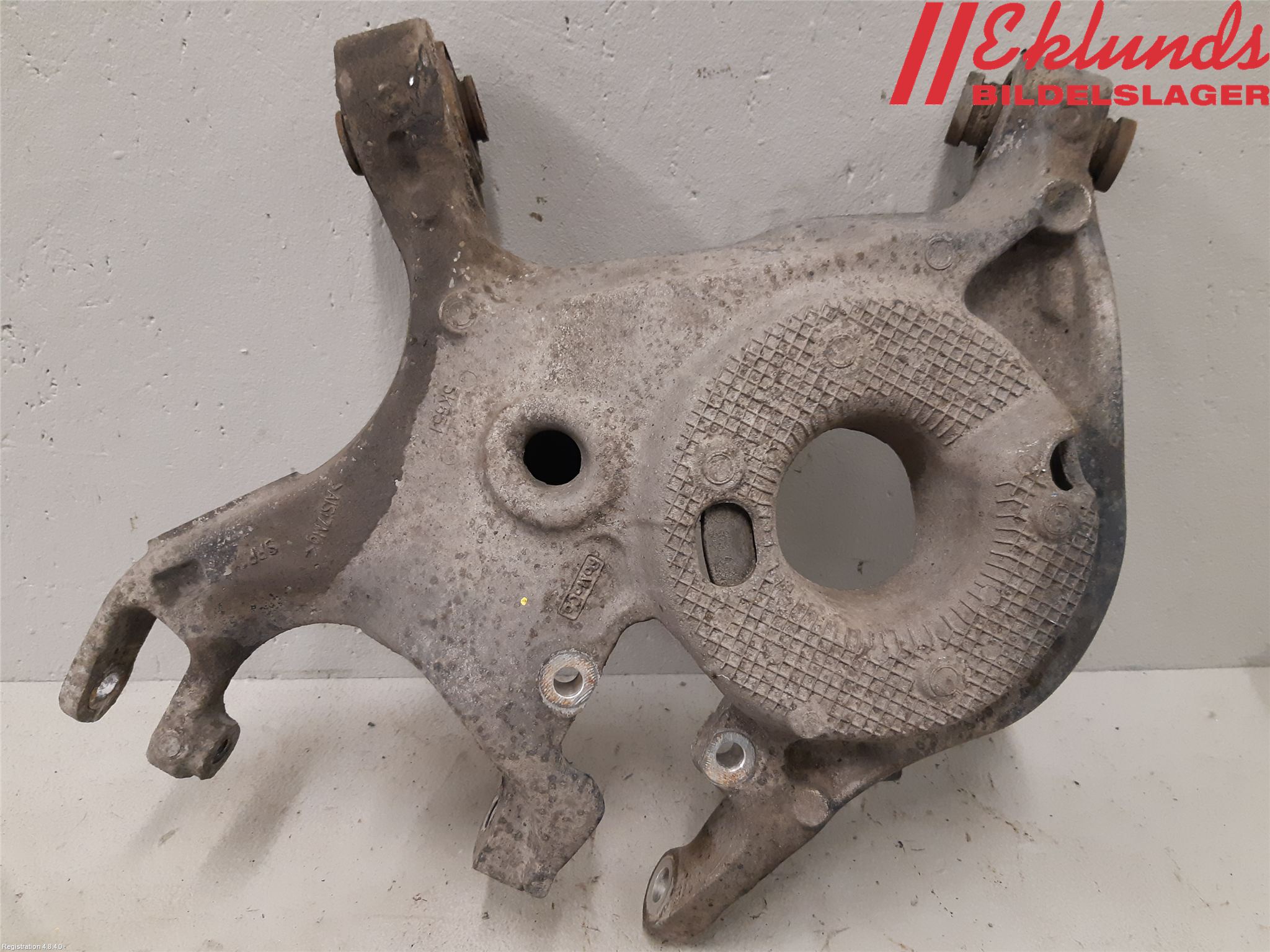 Ford MUSTANG VI 15-22 Bärarm Bak Höger