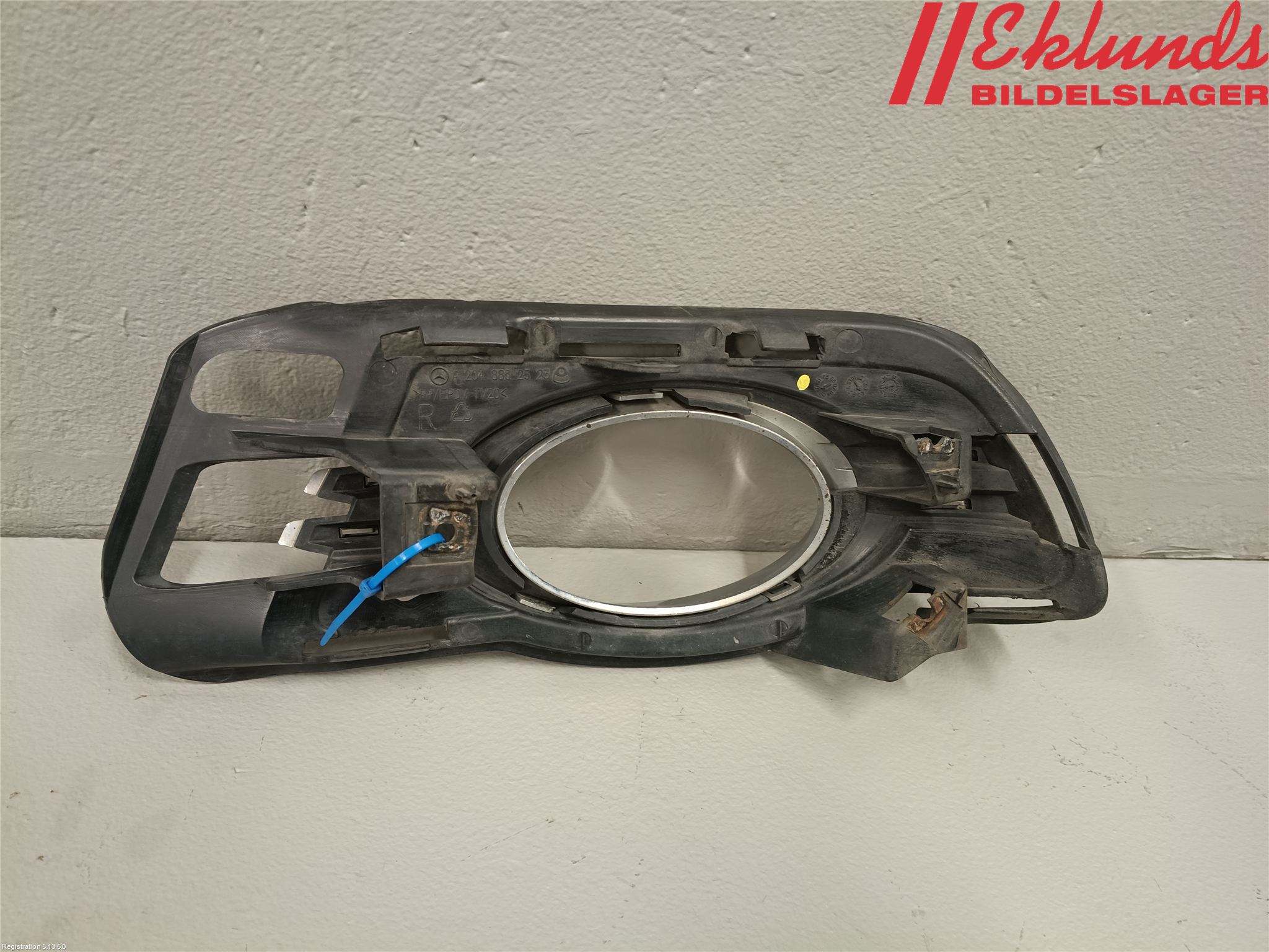 Mercedes-Benz MB C-KLASS (W204) 07-15 Dimljussarg Fram