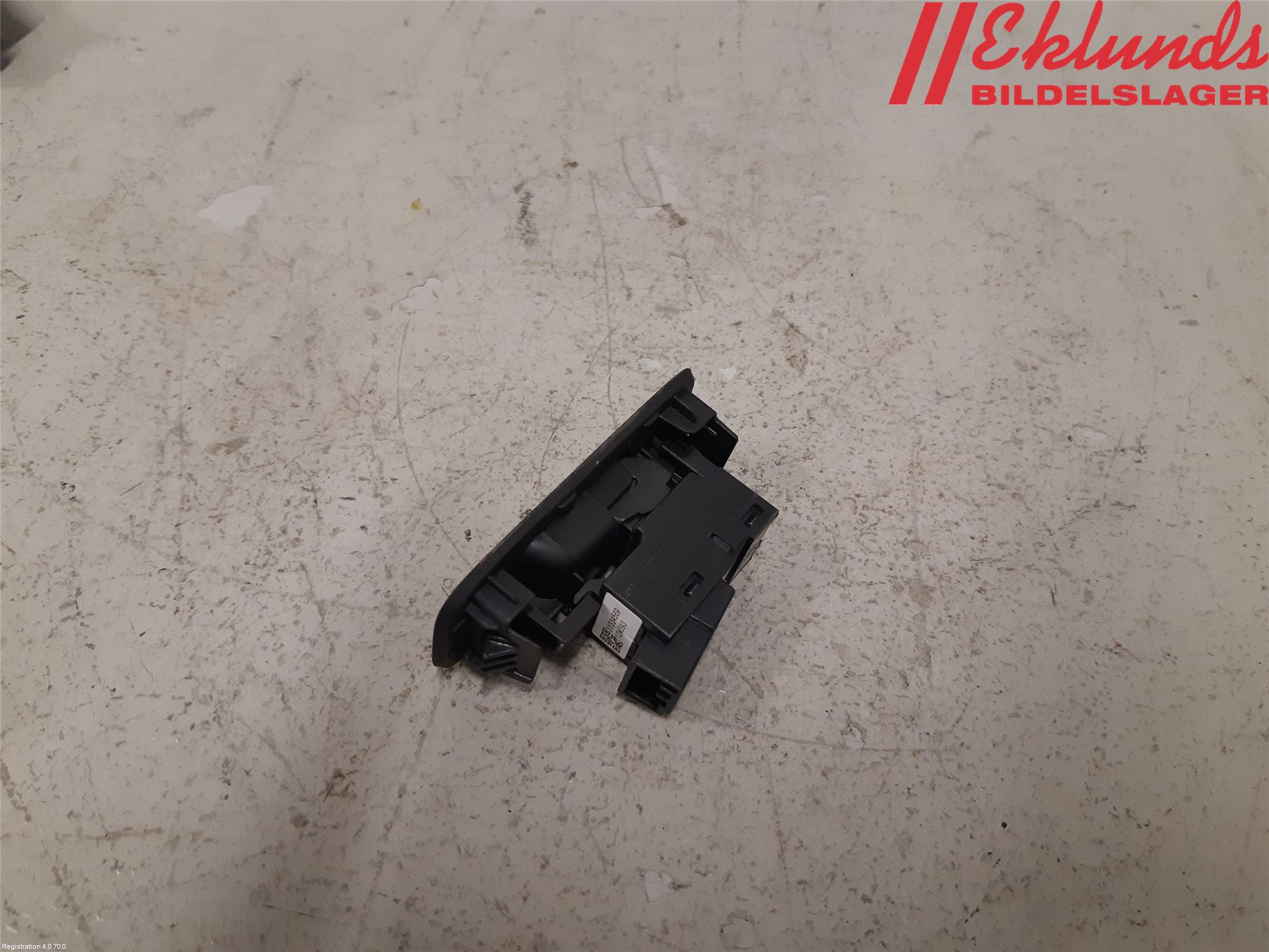 Volvo V40 12-19 Strömställare Elhiss