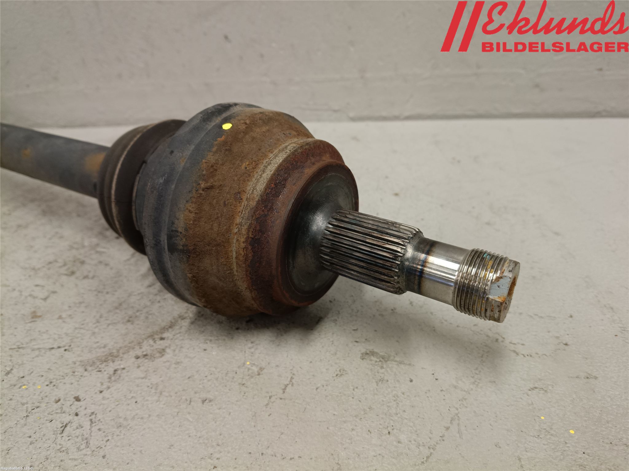 Mercedes-Benz MB E-KLASS (W213) 16-23 Drivaxel Bak Höger