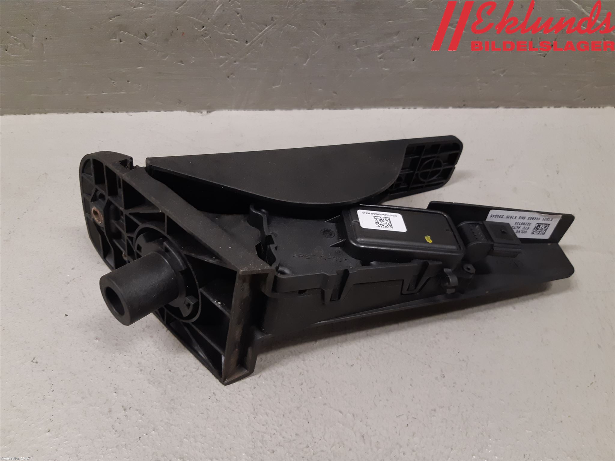 Volvo V60 19- Gaspedal