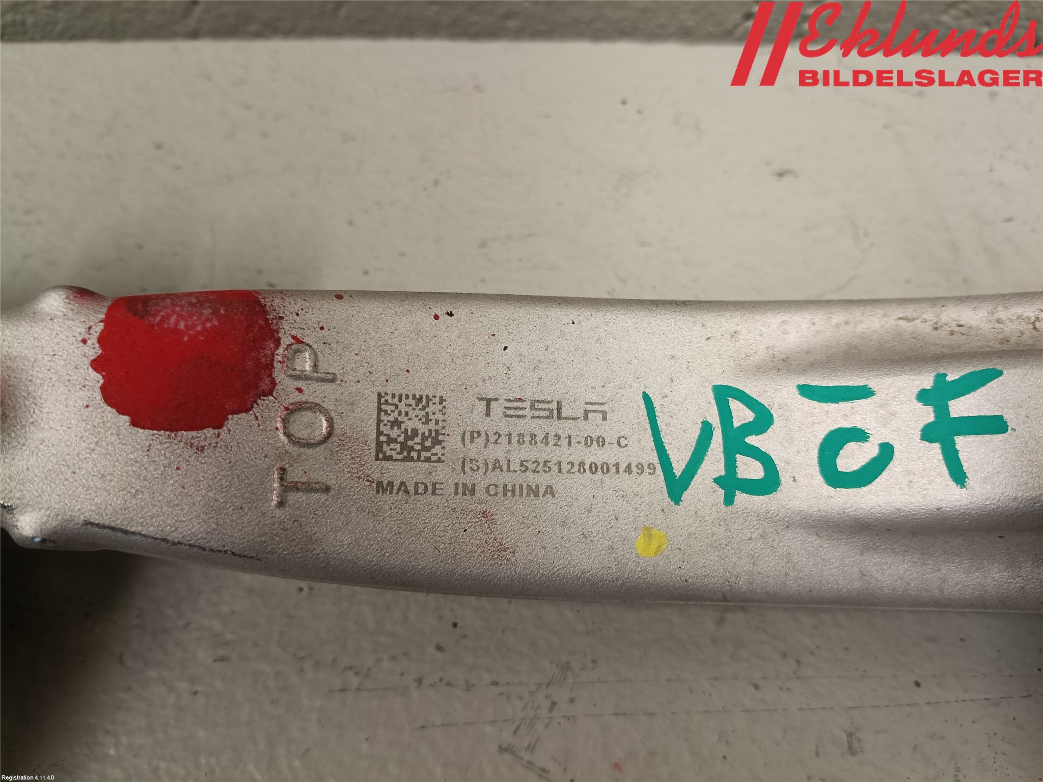 Tesla MODEL Y 21- Bromsok Bak Vänster