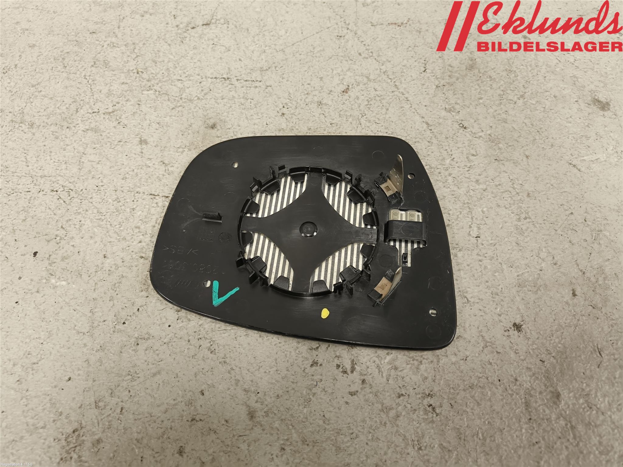 Nissan QASHQAI 14-17 Spegelglas Vä