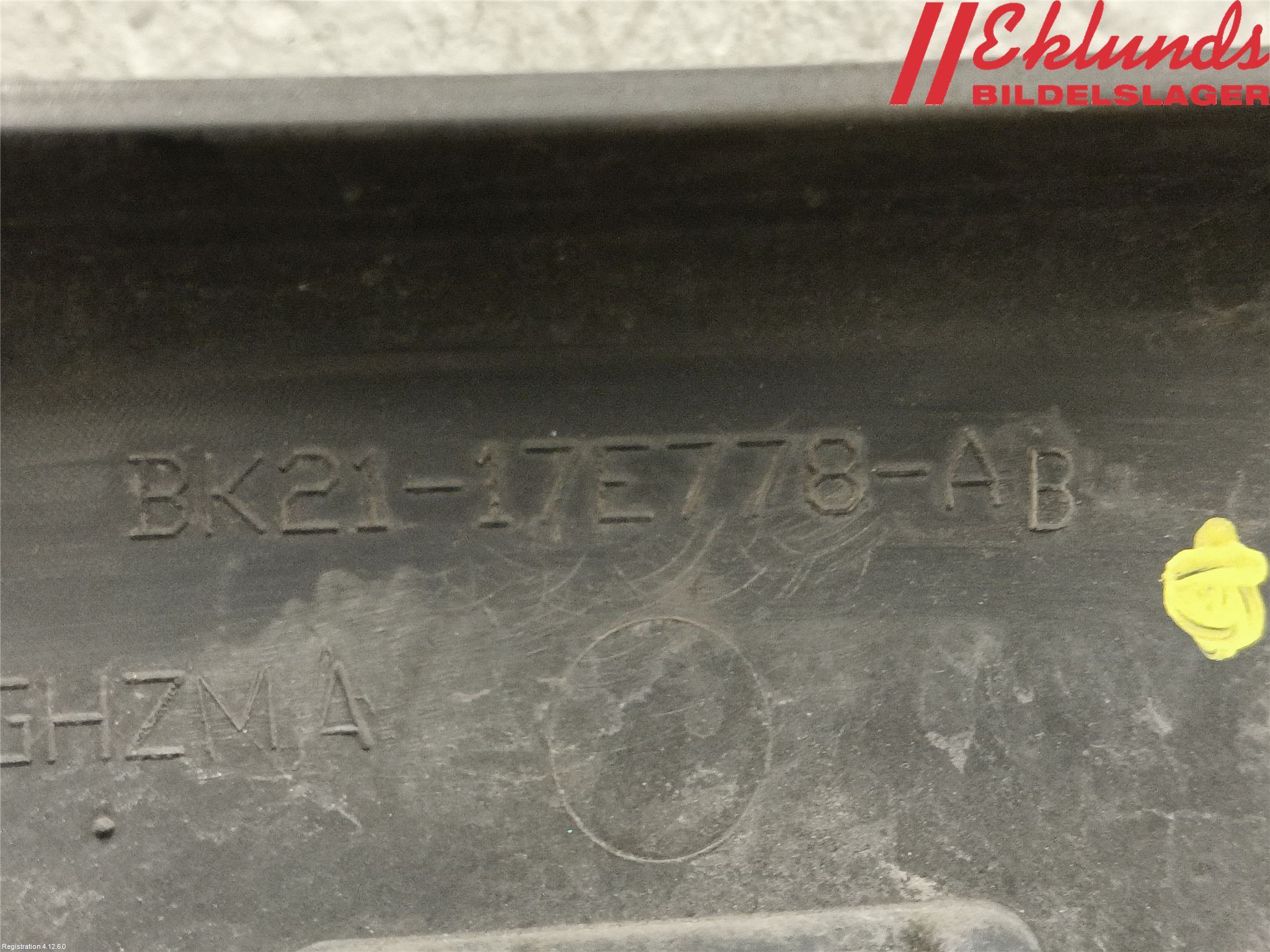 Ford TRANSIT/TOURNEO CUSTOM 13-24 Stötfångardel Fram Mitt