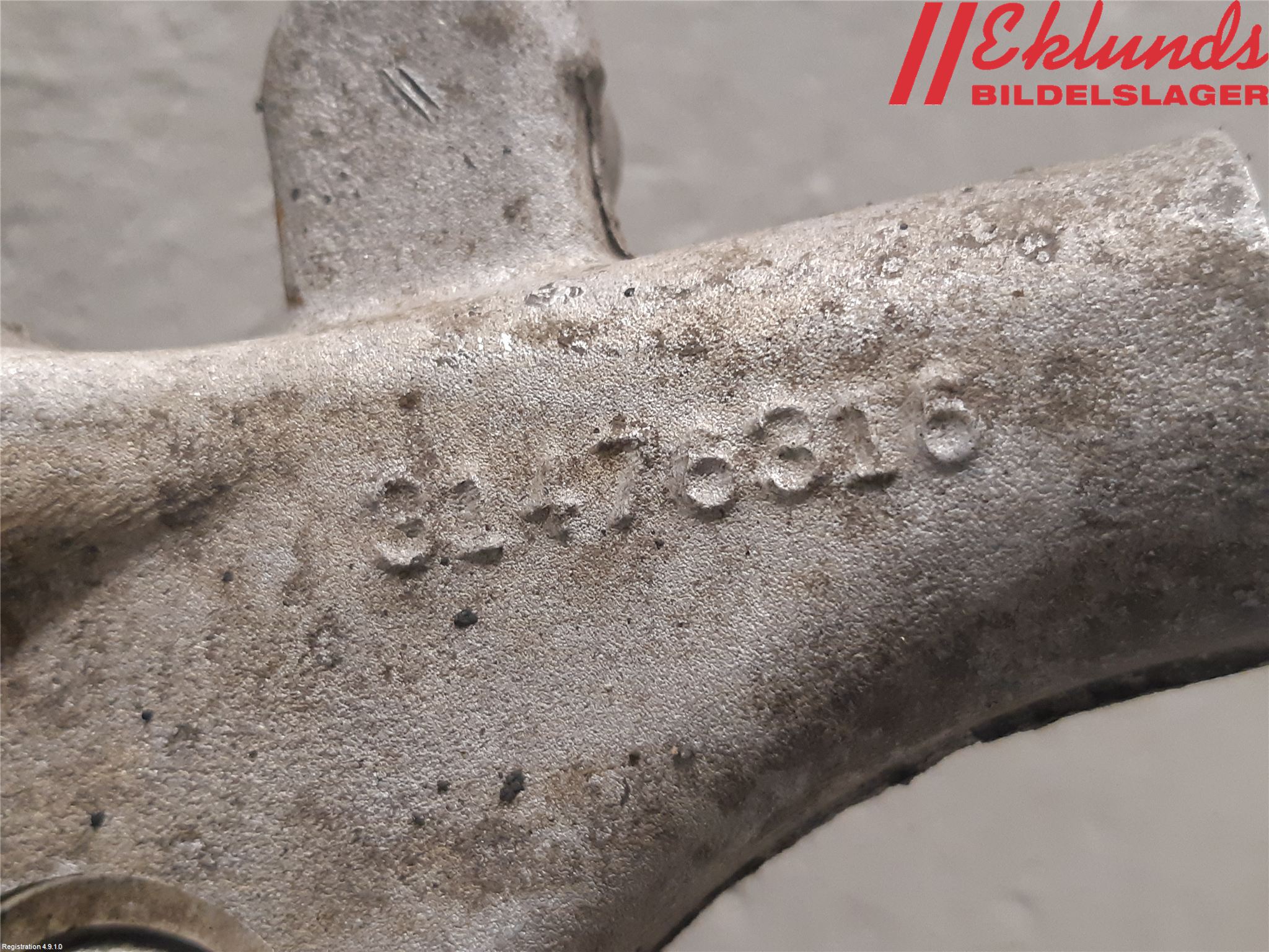 Volvo V60 19- Styrspindel Lagerhus Hö