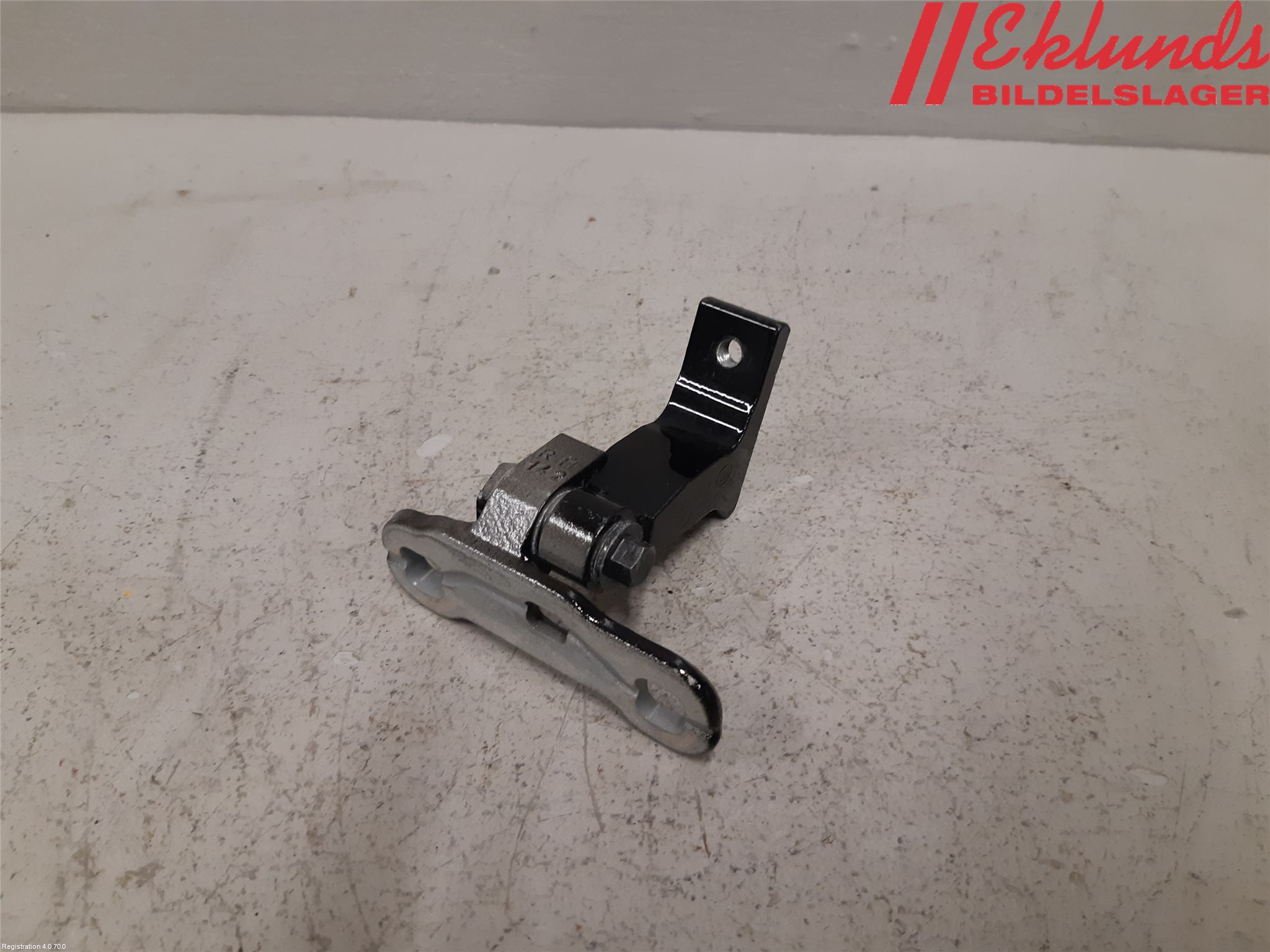 Volvo V90 17->> Dörrgångjärn