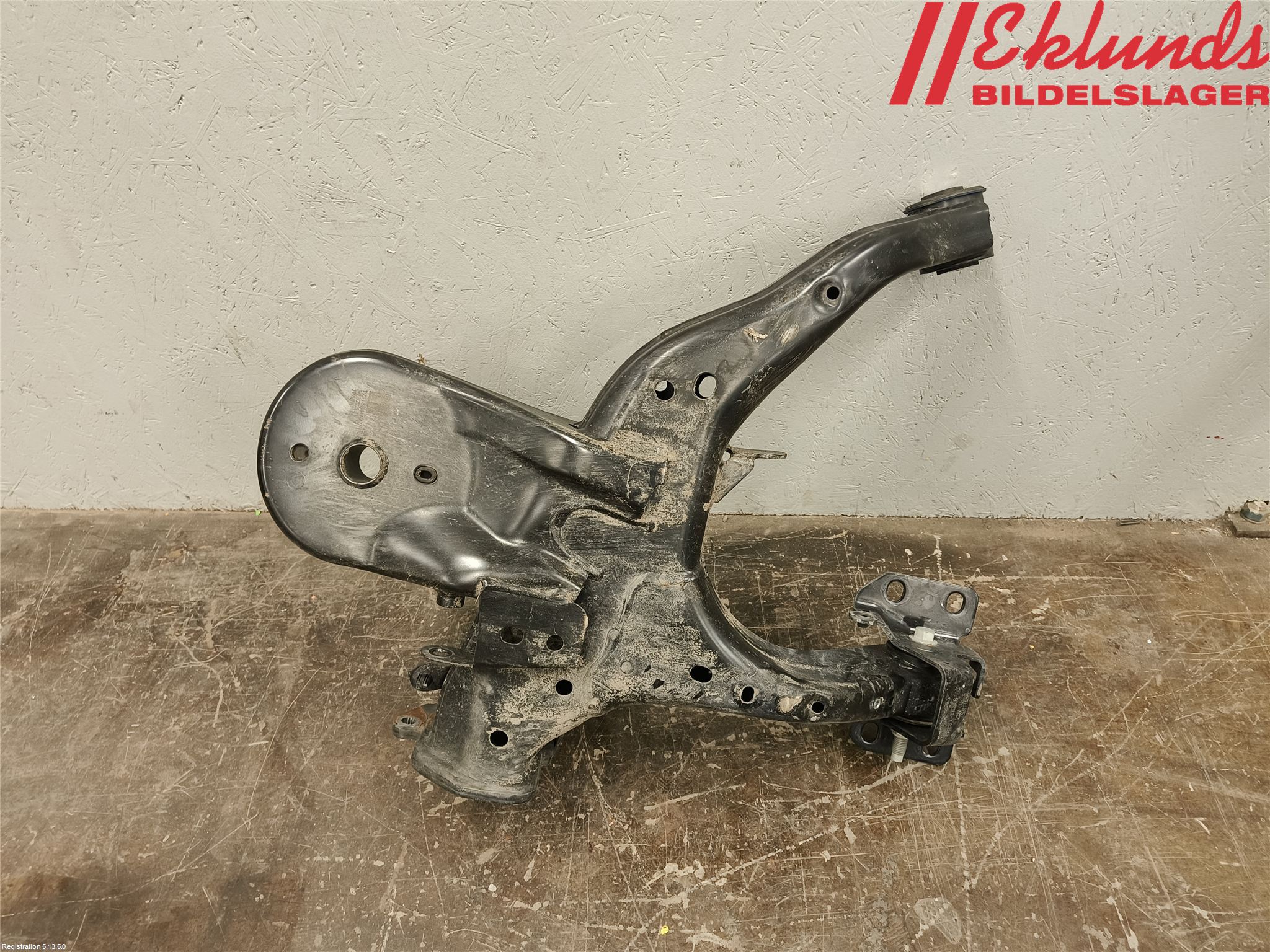 Volkswagen VW TRANSP/CARAVELLE/CALIFORNIA T8 25- Bärarm Bak Vänster