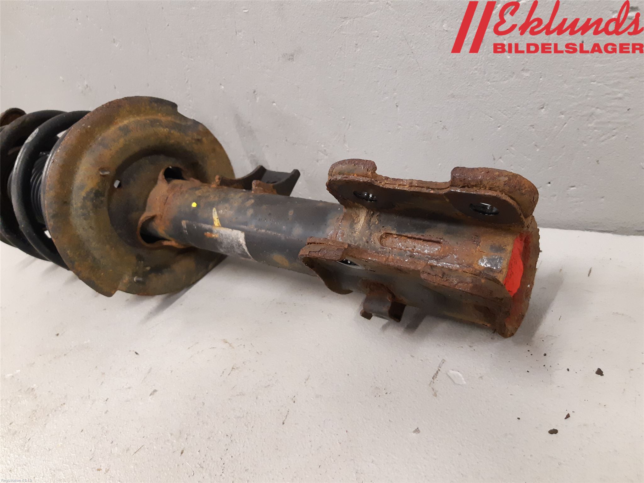 Kia SORENTO 10-14 Fjäderben Fram Vänster