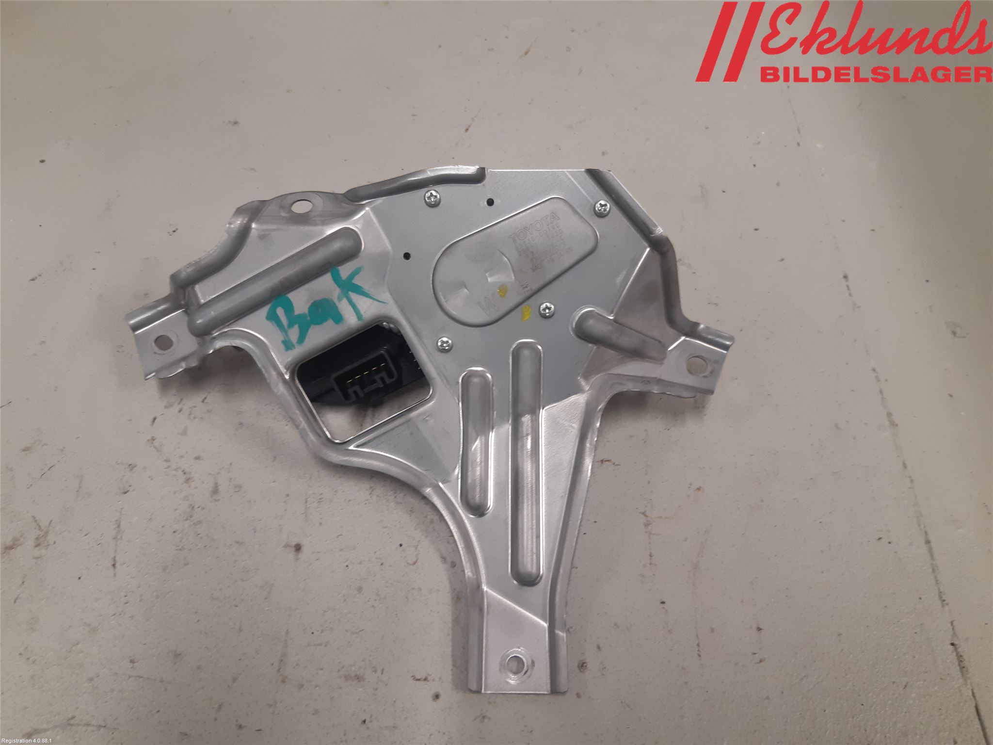 Toyota YARIS XP130 15-20 Torkarmotor Baklucka