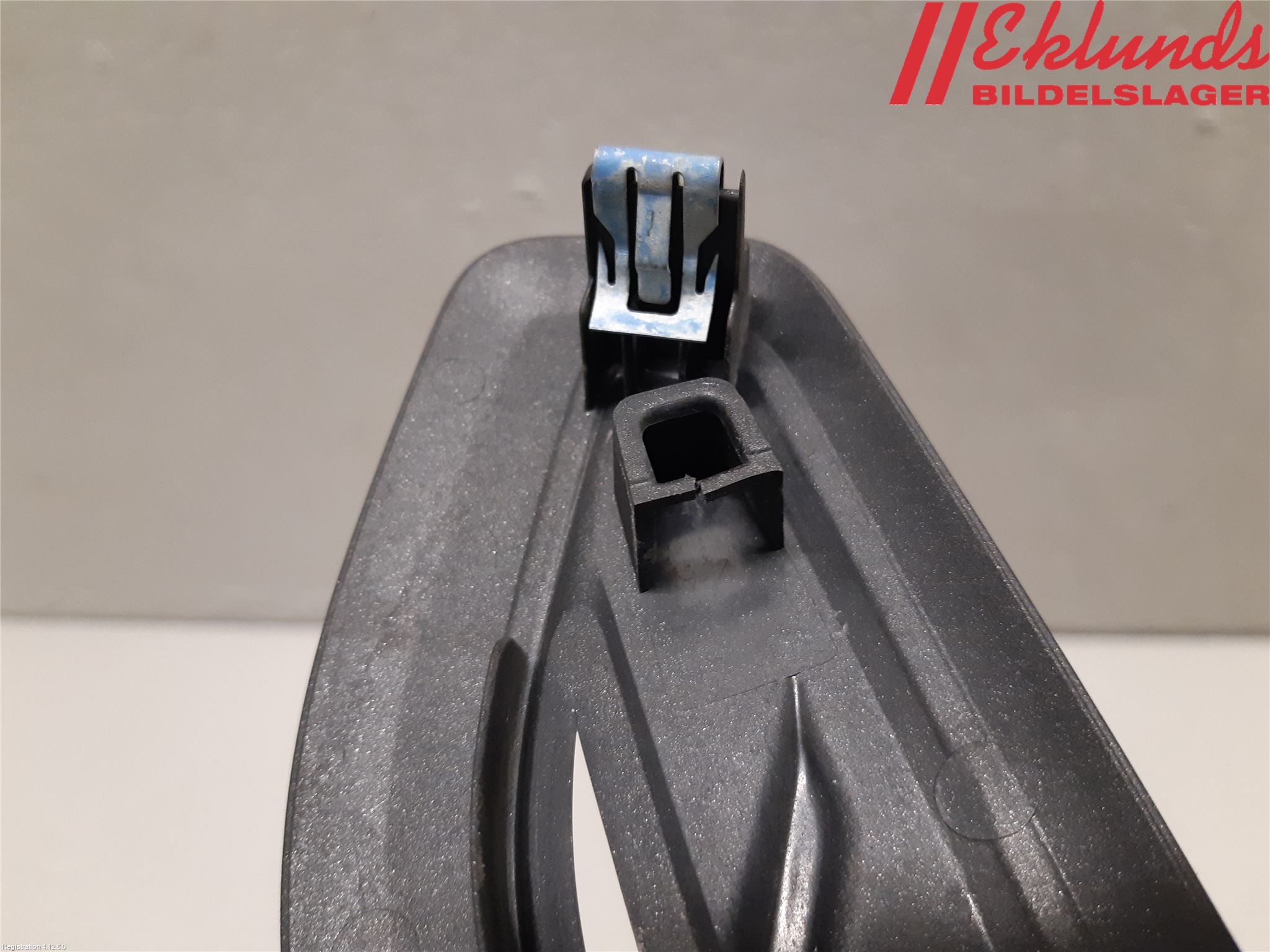 Ford RANGER EU 12-23 List Framskärm Vä