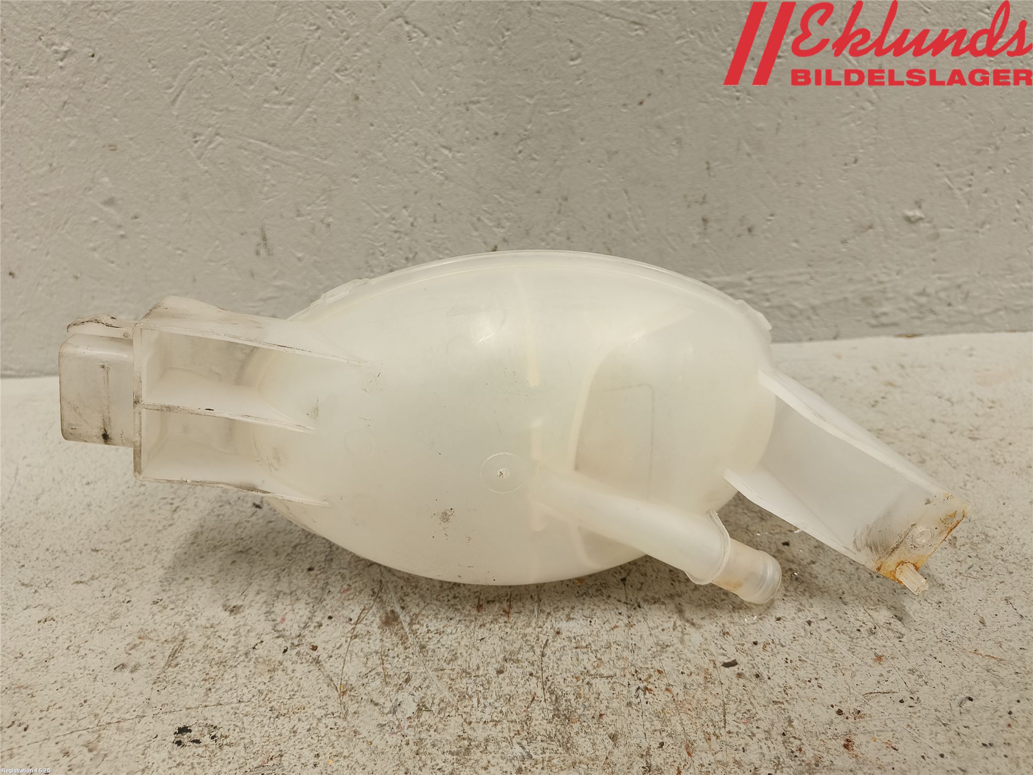 Nissan NV400 12-24 Expansionstank